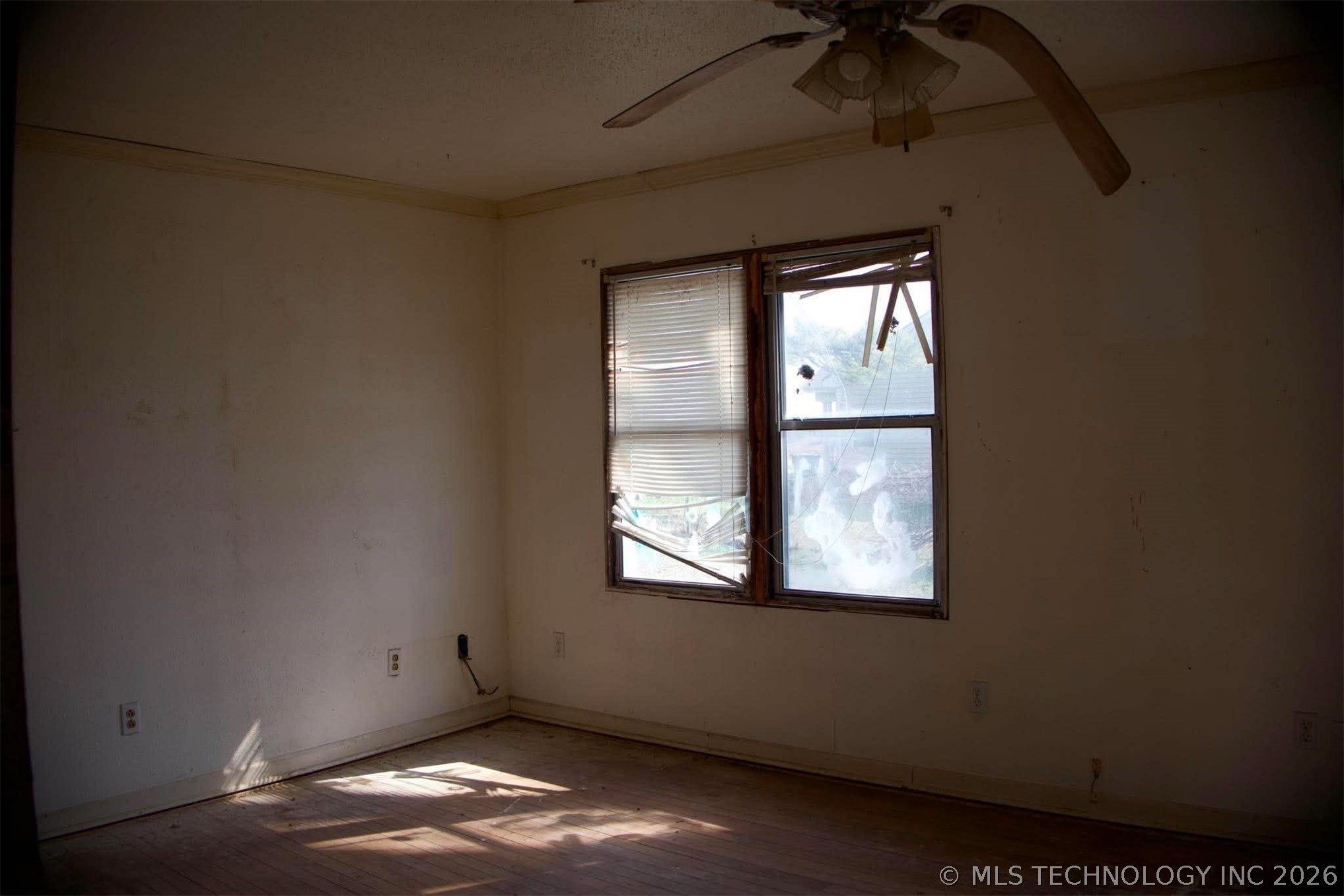 706 S Layton Property Photo 7