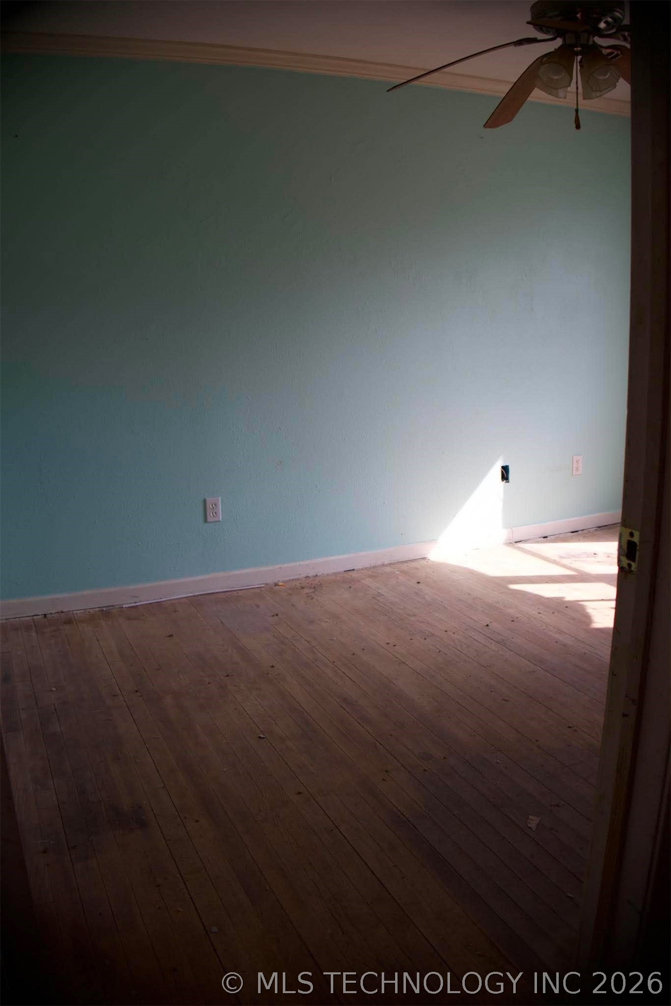 706 S Layton Property Photo 10