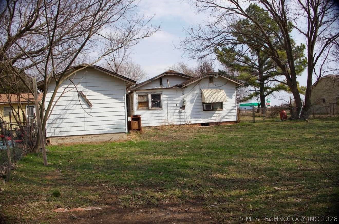 706 S Layton Property Photo 14