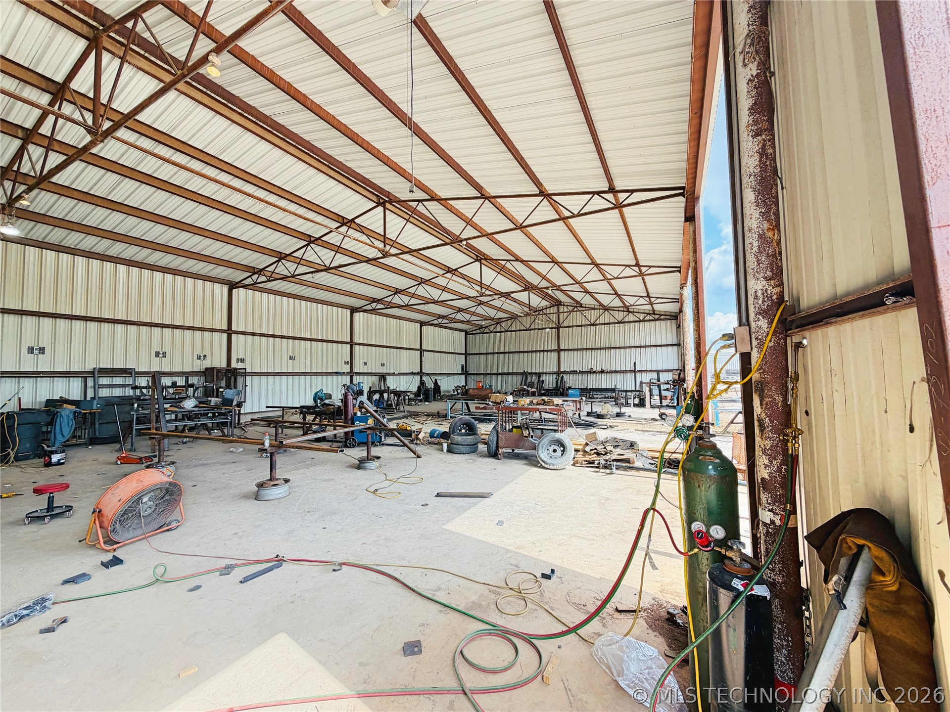 1103 Memorial Drive Property Photo 16