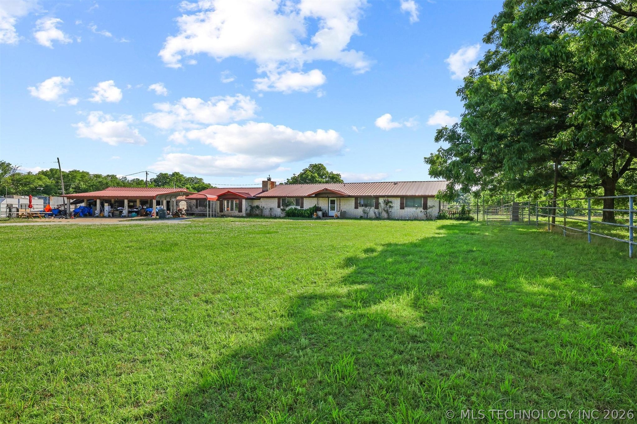 10223 N Us Hwy 377 Property Photo 3