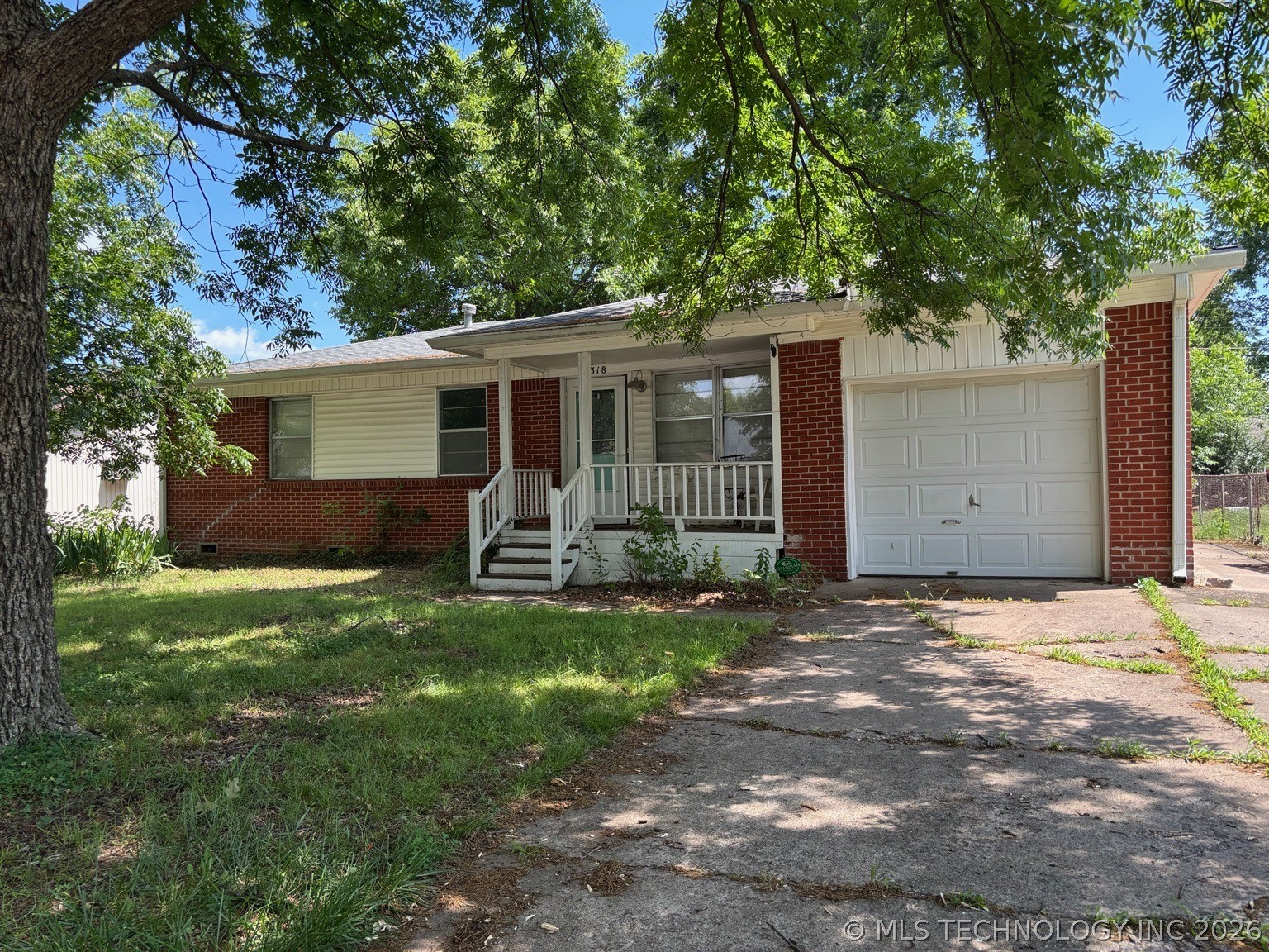 1318 Ne 3rd Place Property Photo 1