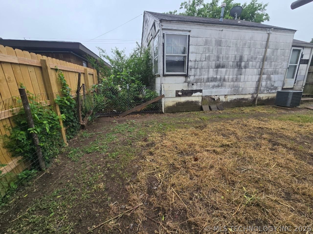 4604 Tuxedo Property Photo 4