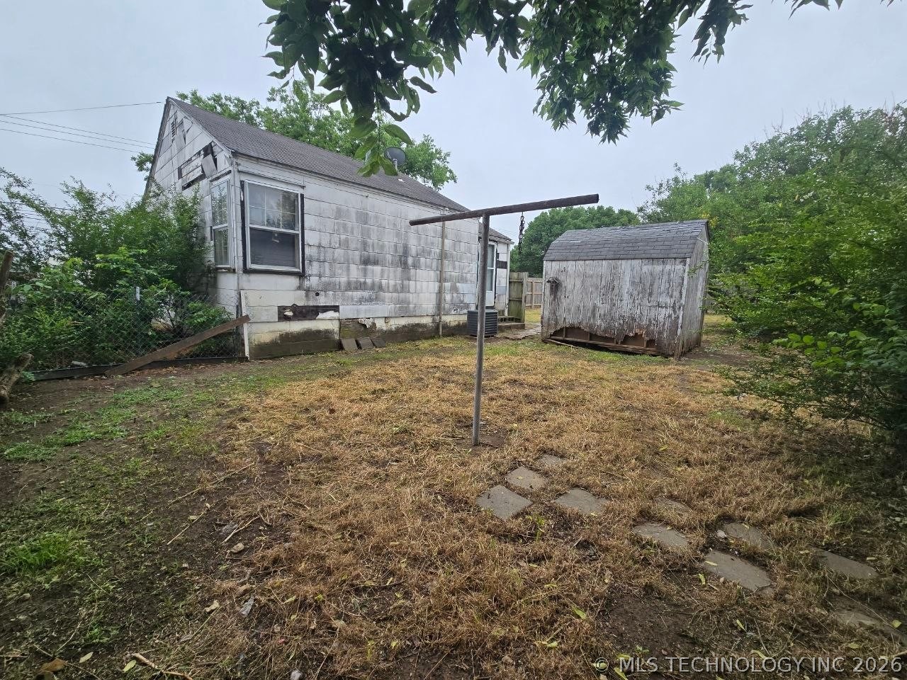 4604 Tuxedo Property Photo 5