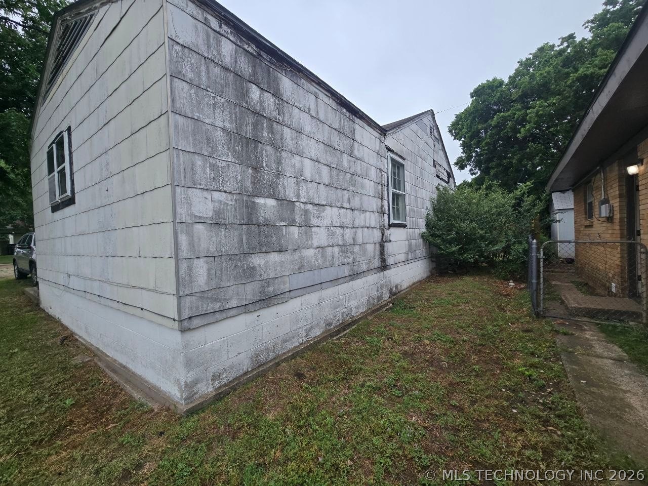 4604 Tuxedo Property Photo 6