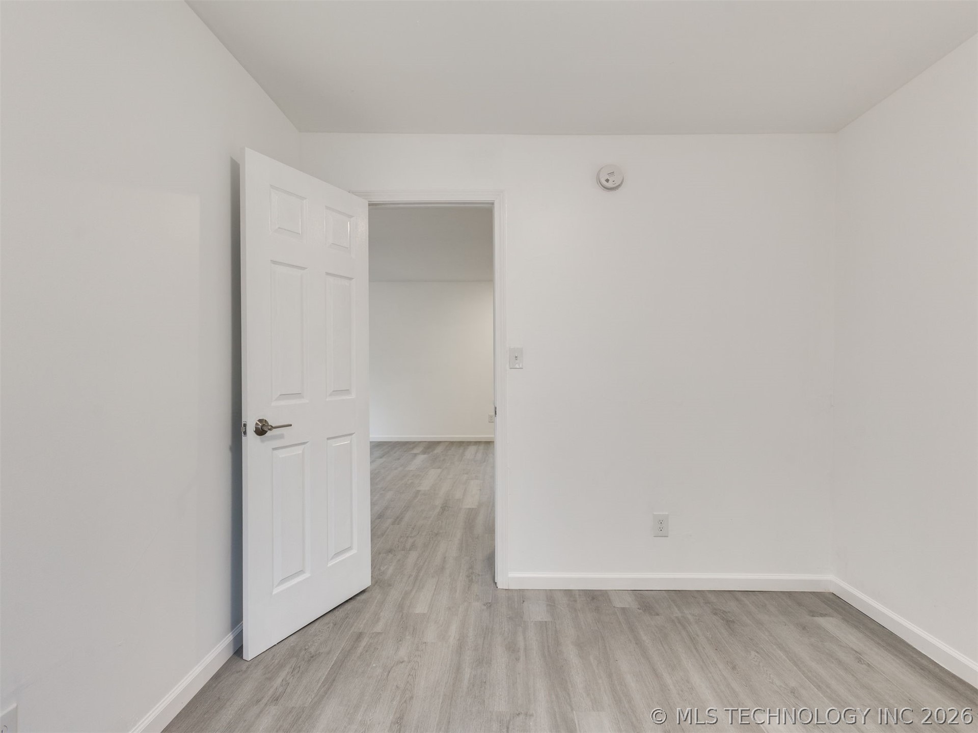 3834 W Admiral Boulevard Property Photo 15