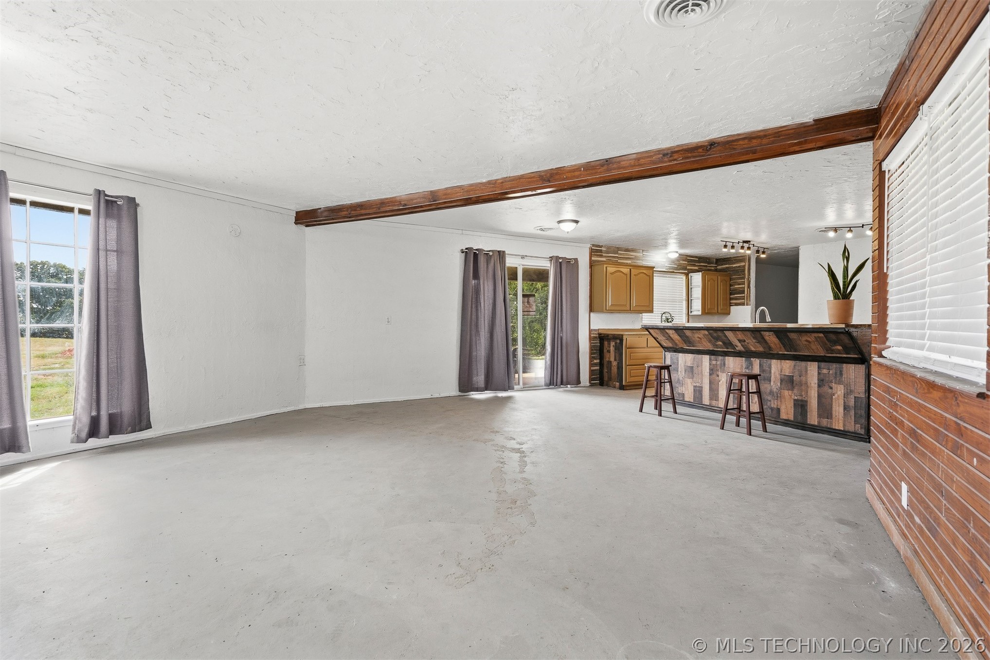 33247 Brushy Mound Lane Property Photo 3