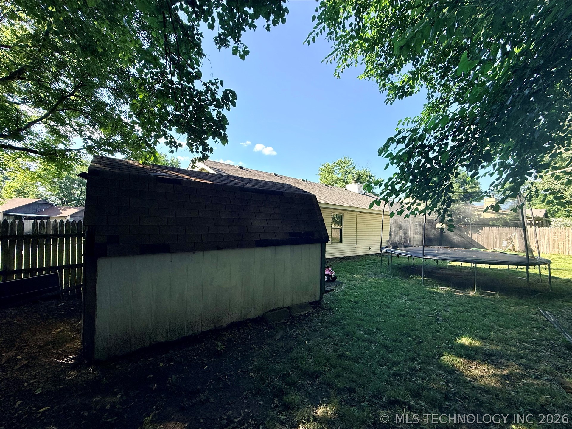 14806 E 33rd Street Property Photo 23
