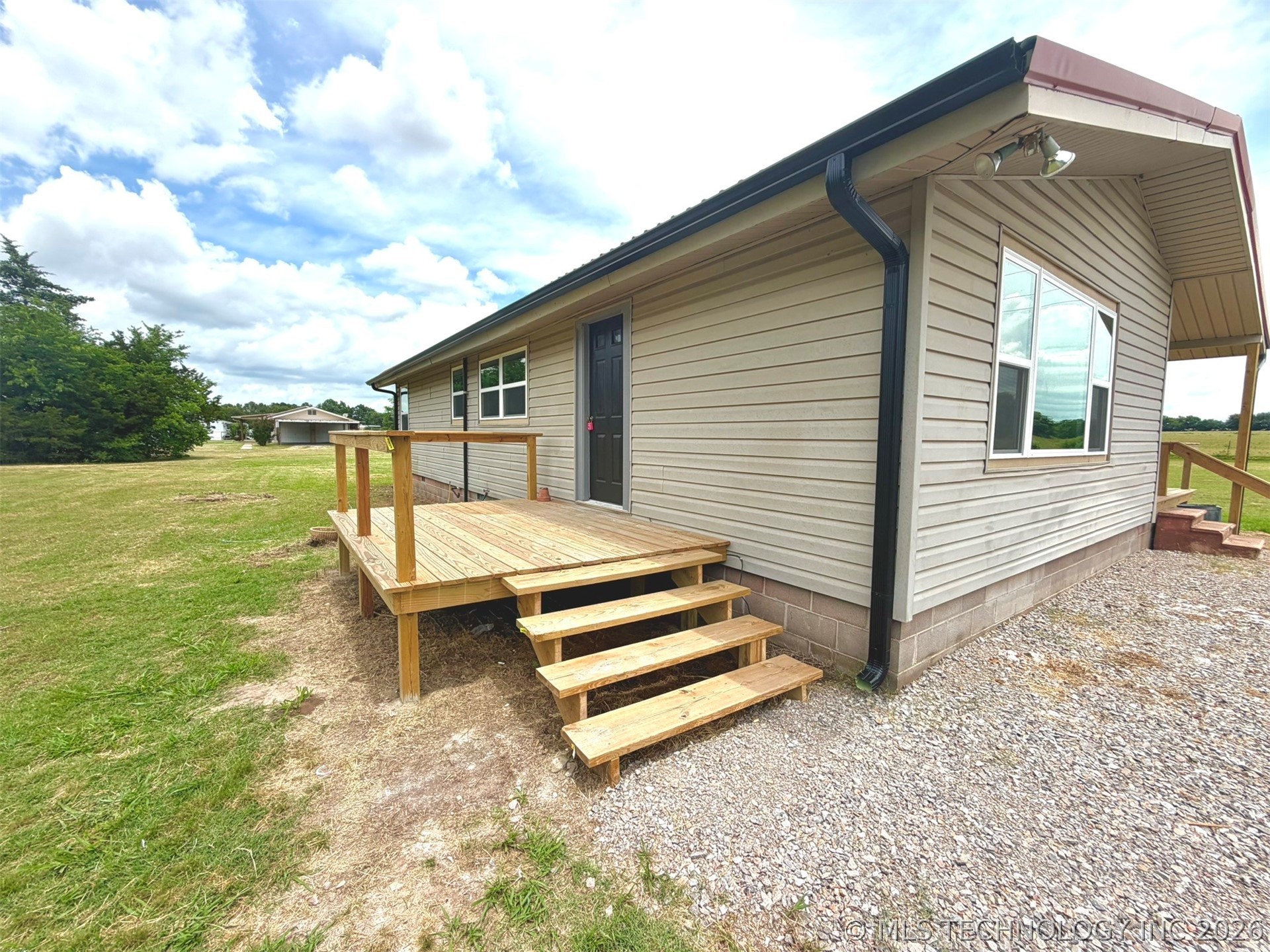 111 Amber Property Photo 2