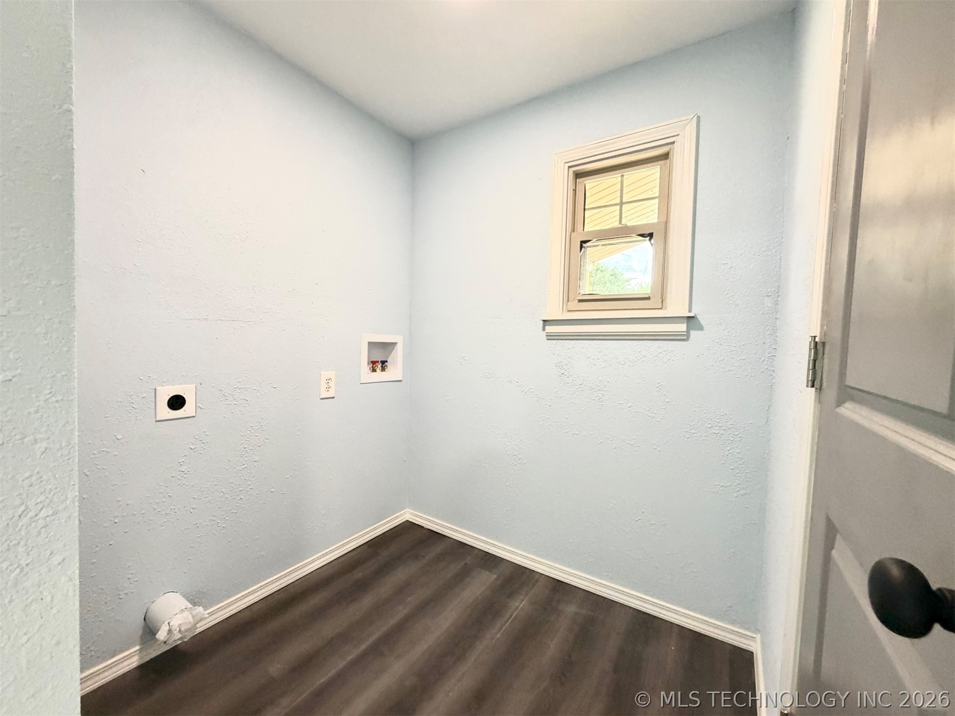 111 Amber Property Photo 13