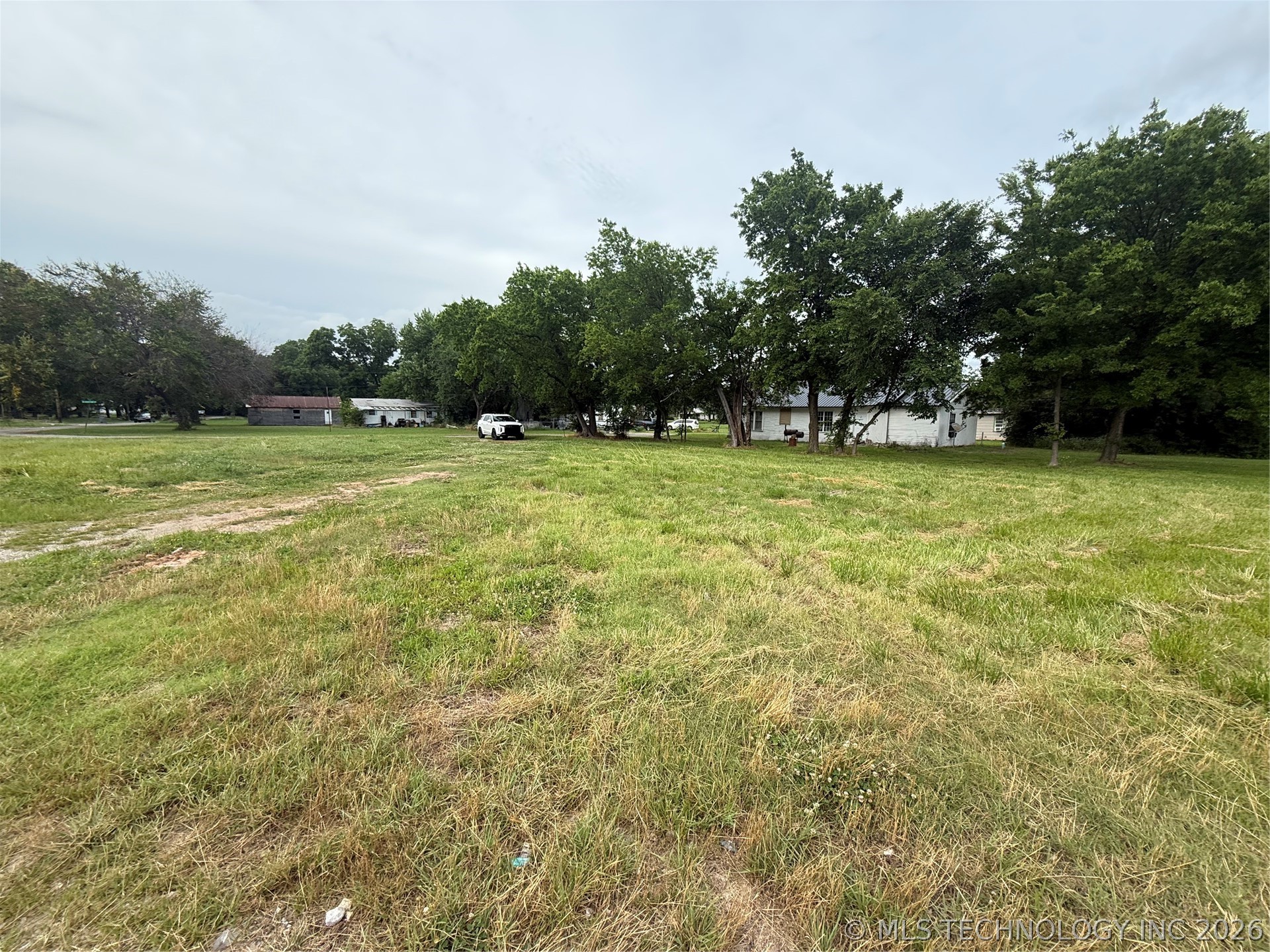 100 W Cedar Street Property Photo 4