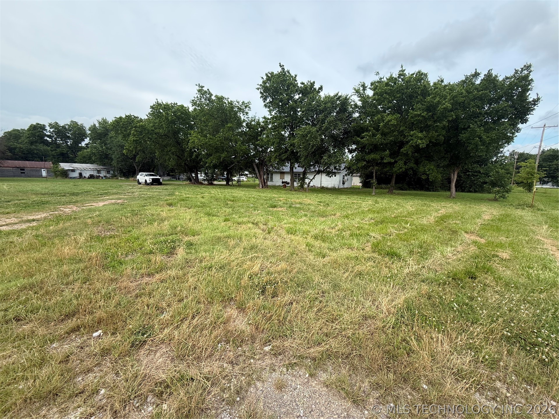 100 W Cedar Street Property Photo 5