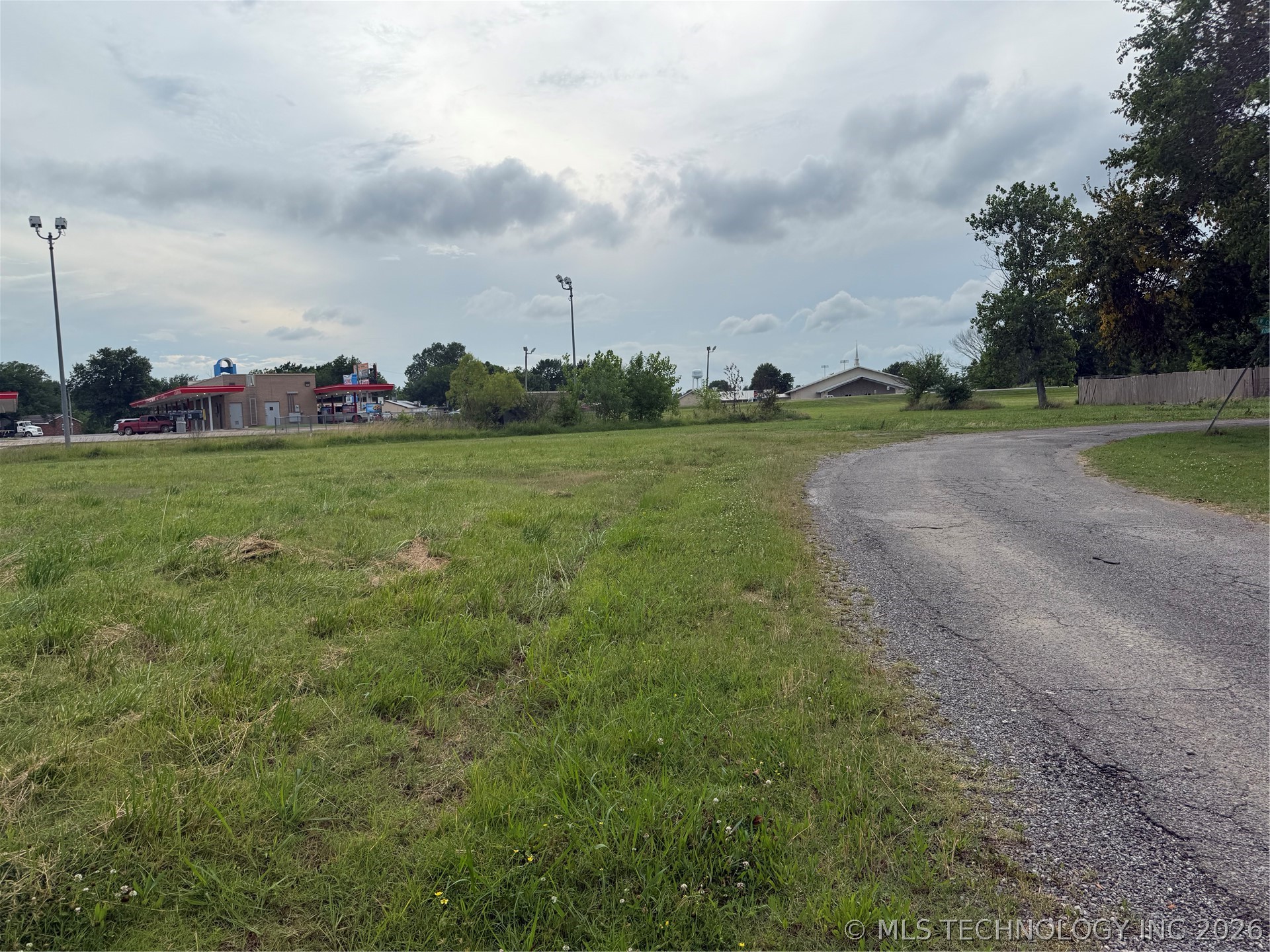 100 W Cedar Street Property Photo 15
