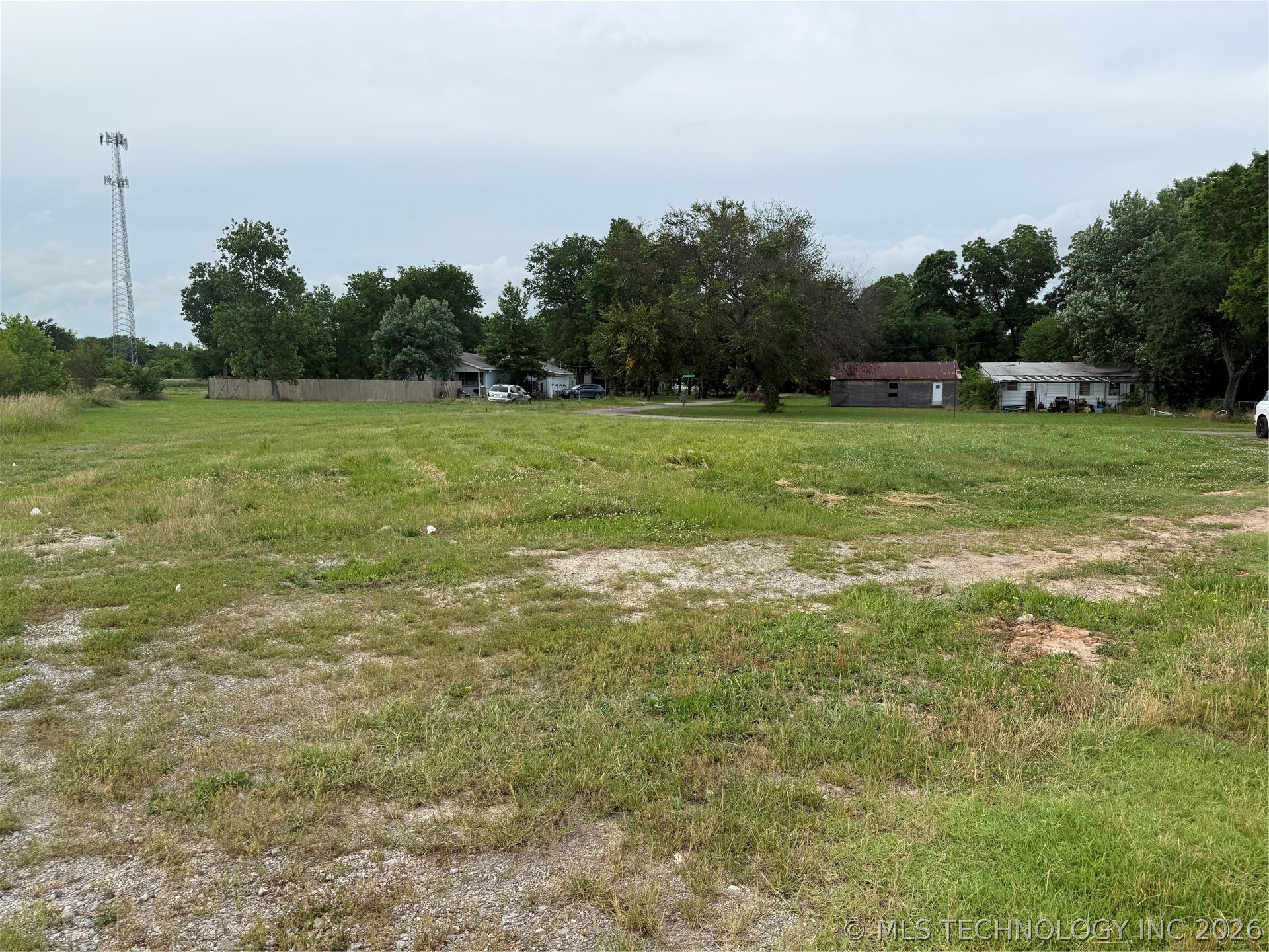 100 W Cedar Street Property Photo 19