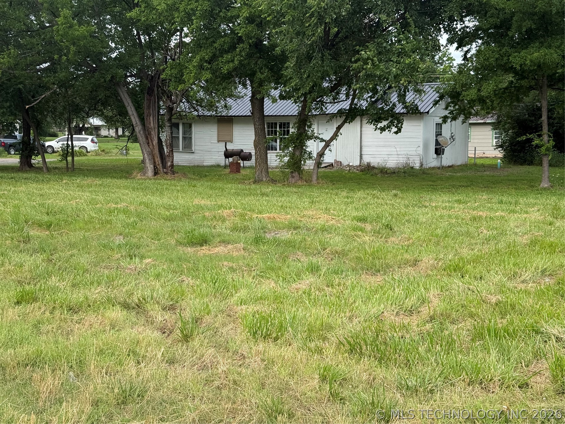 100 W Cedar Street Property Photo 23