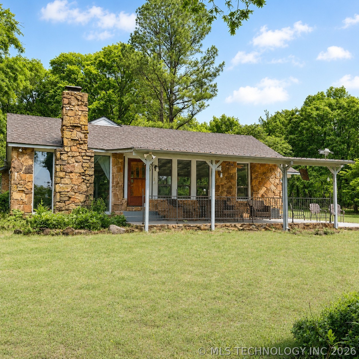 71430 S 329 Road Property Photo 1