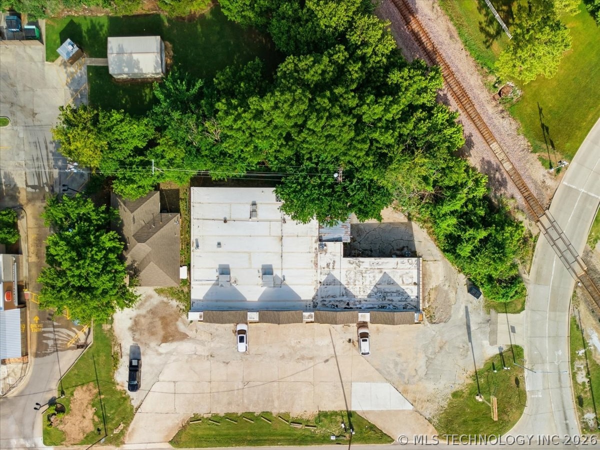619 N Mississippi Property Photo 6