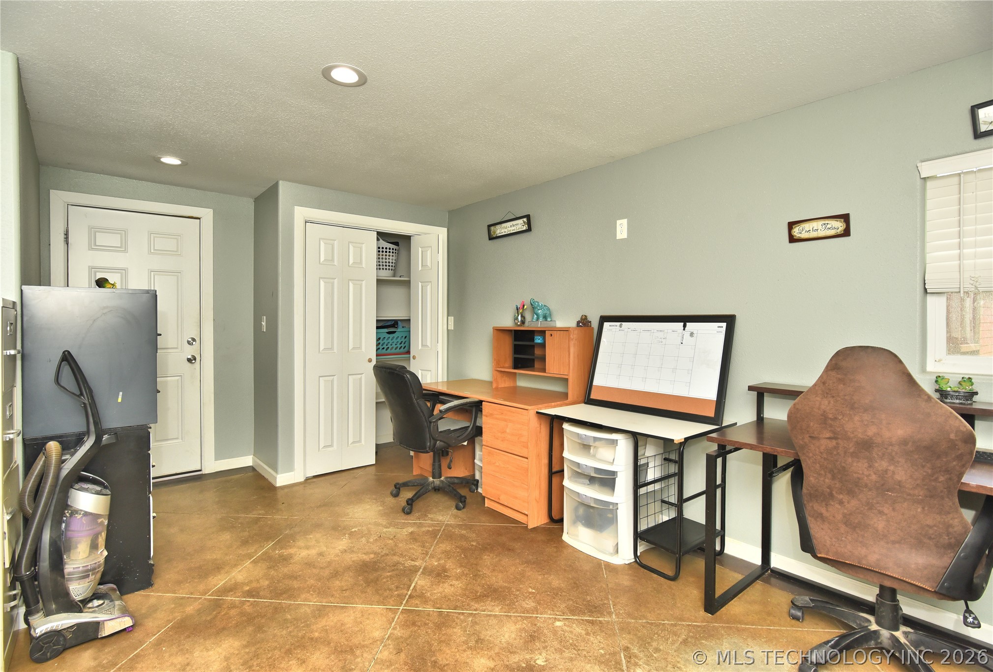 9419 Haskell Drive Nw Property Photo 7