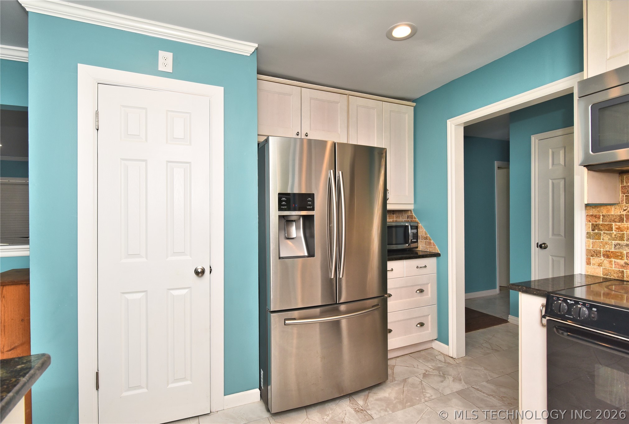 9419 Haskell Drive Nw Property Photo 10