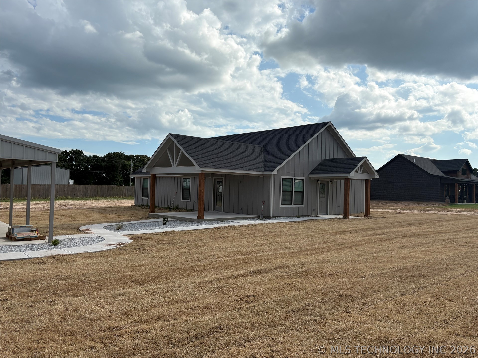 11913 Sandy Acres Trail Property Photo 3