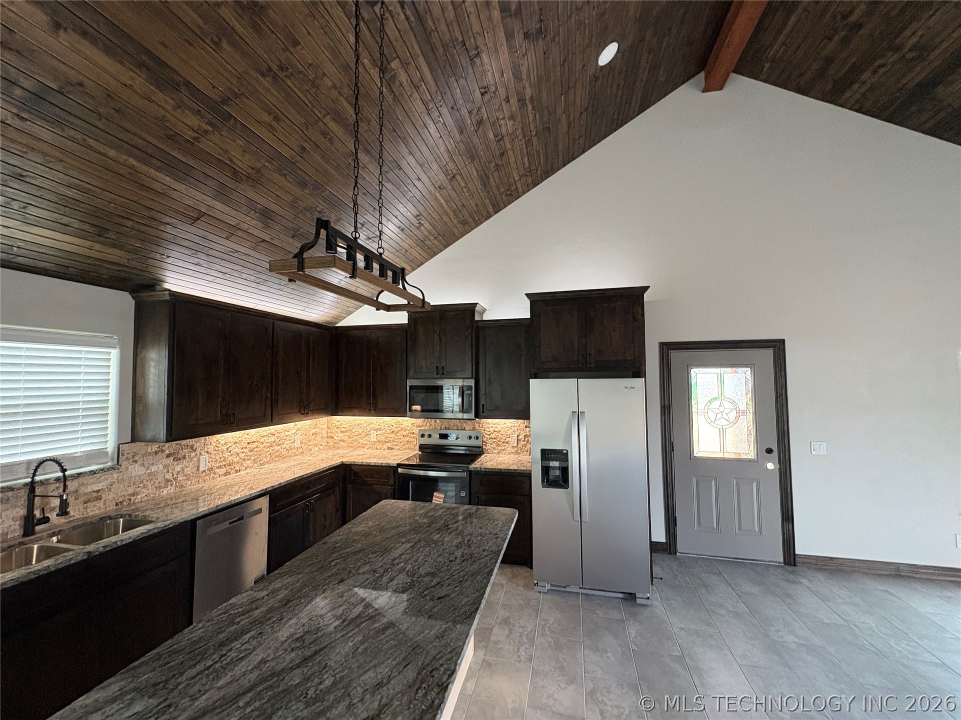11913 Sandy Acres Trail Property Photo 6