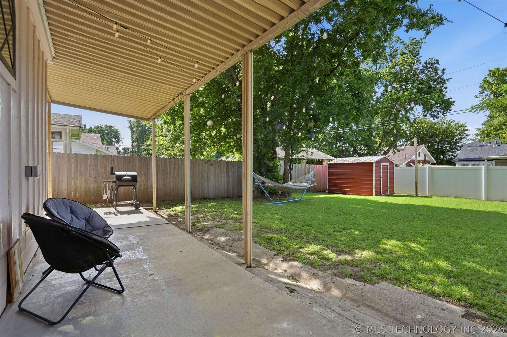 1904 E 14th Street Property Photo 30