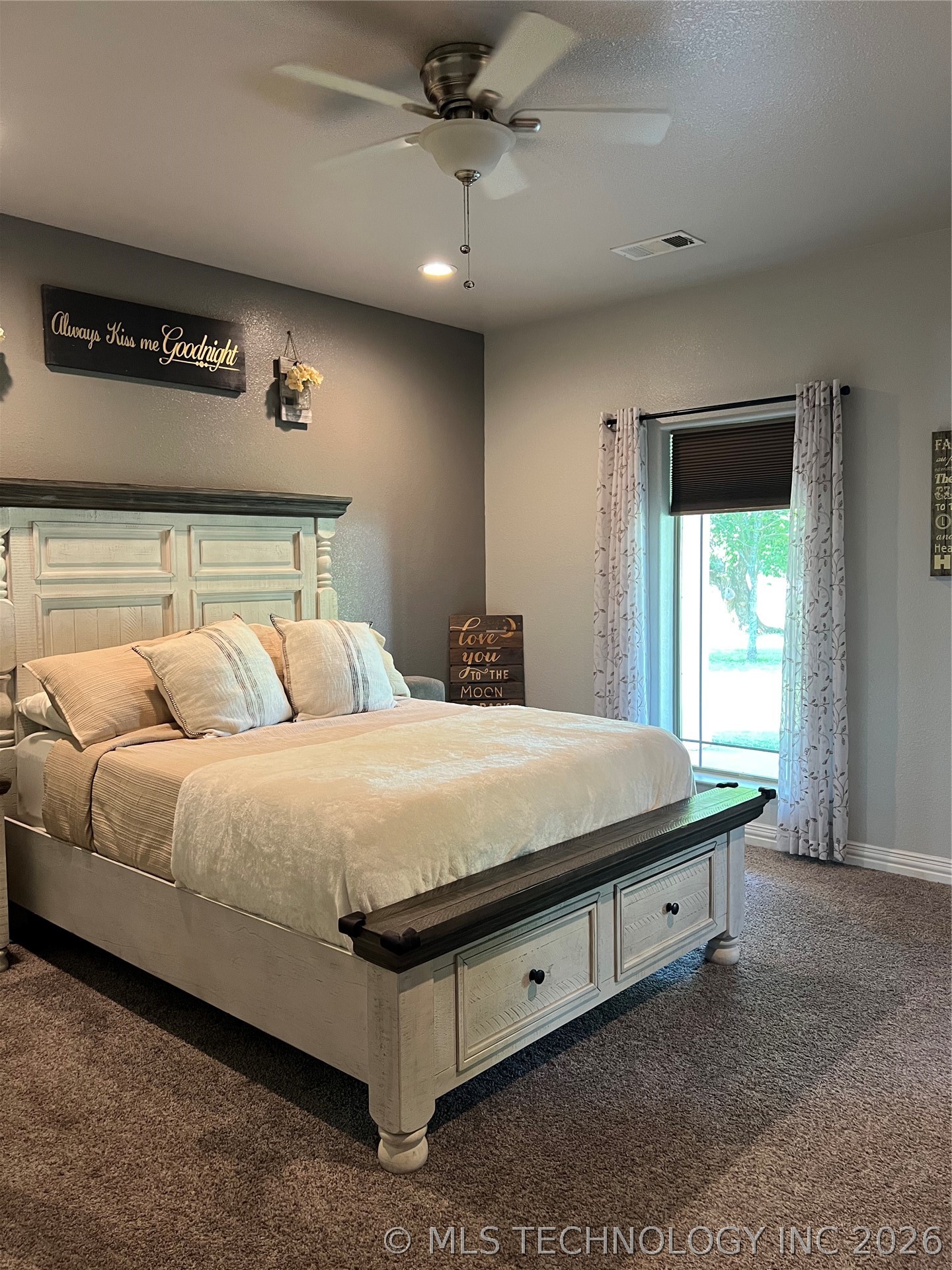 1091 N 4285 Property Photo 10