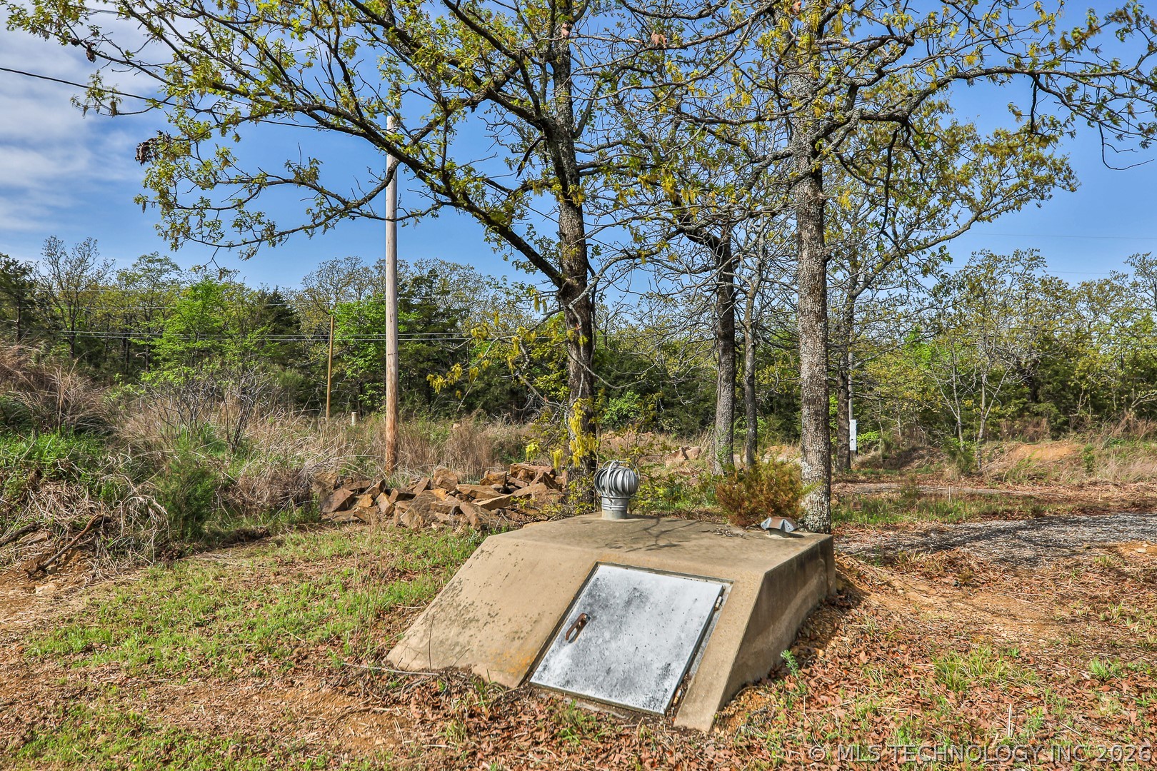 849 Dozer Road Property Photo 2