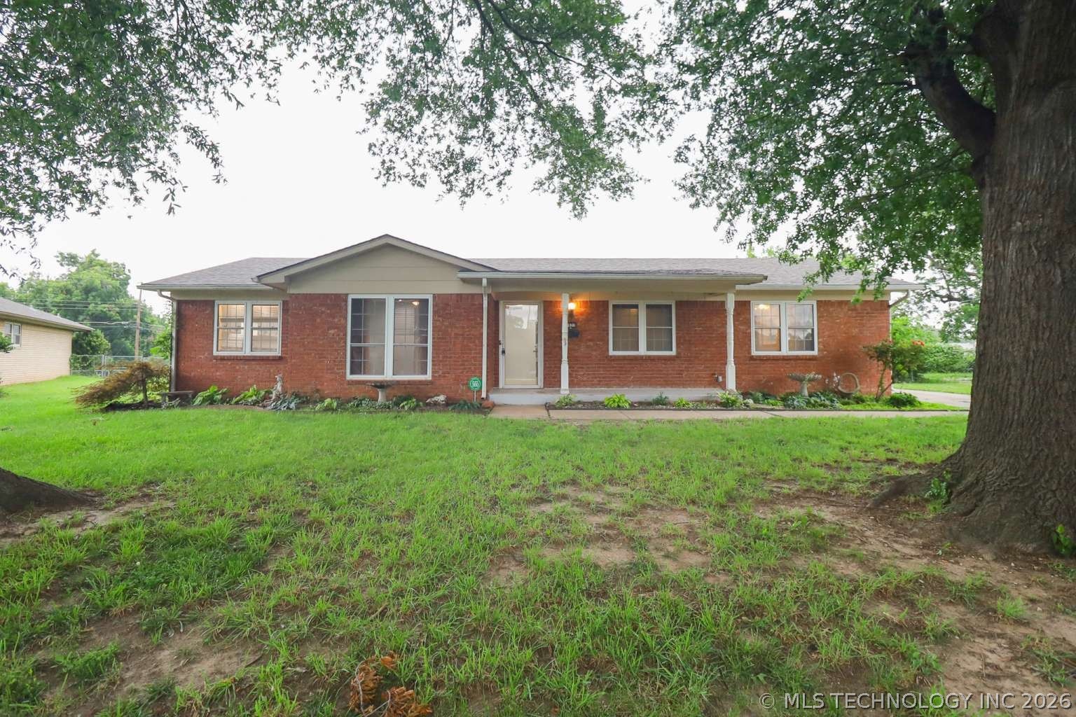 9527 E 34th Street Property Photo 1