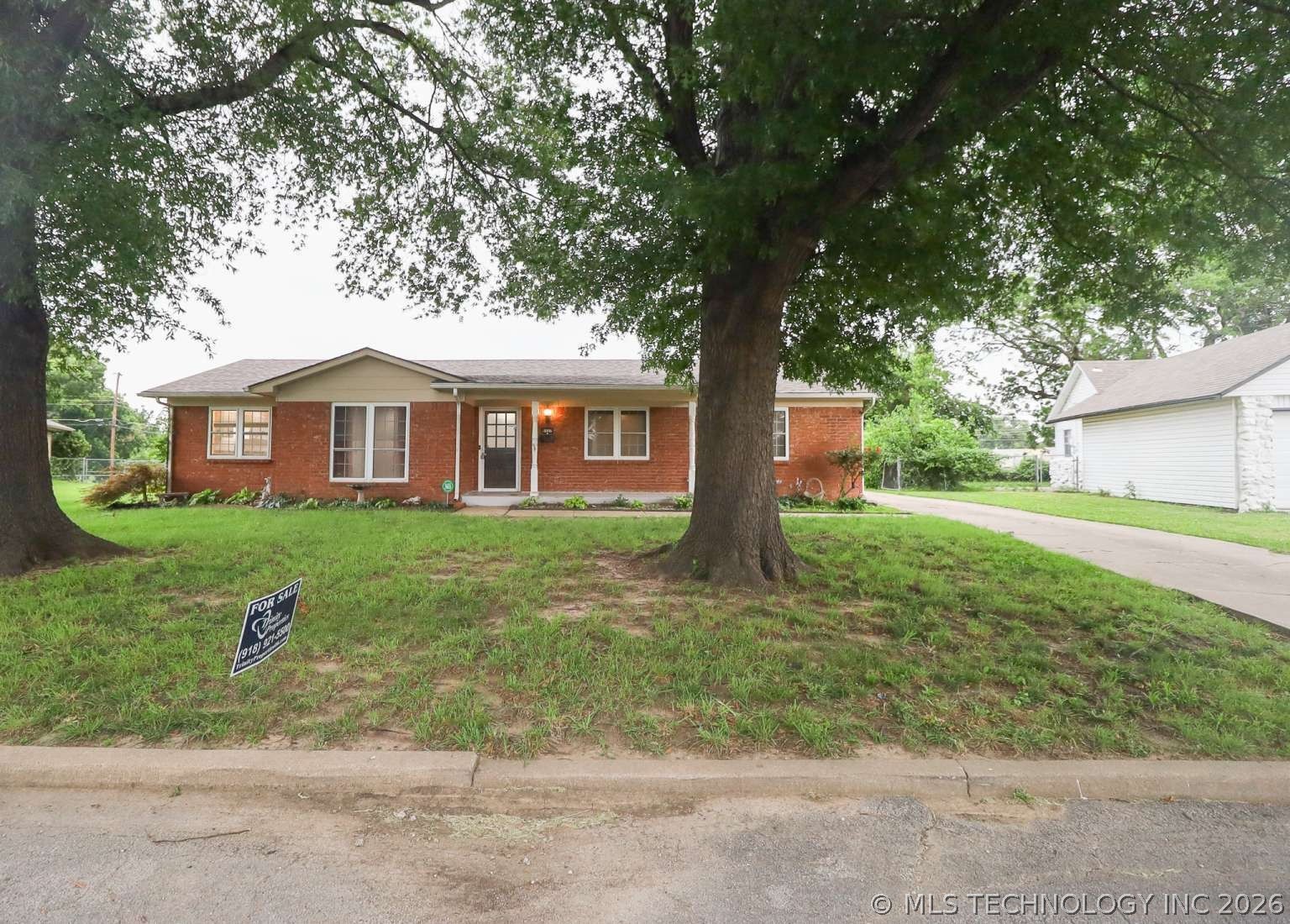 9527 E 34th Street Property Photo 2