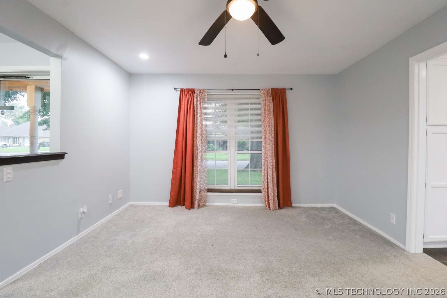 9527 E 34th Street Property Photo 6