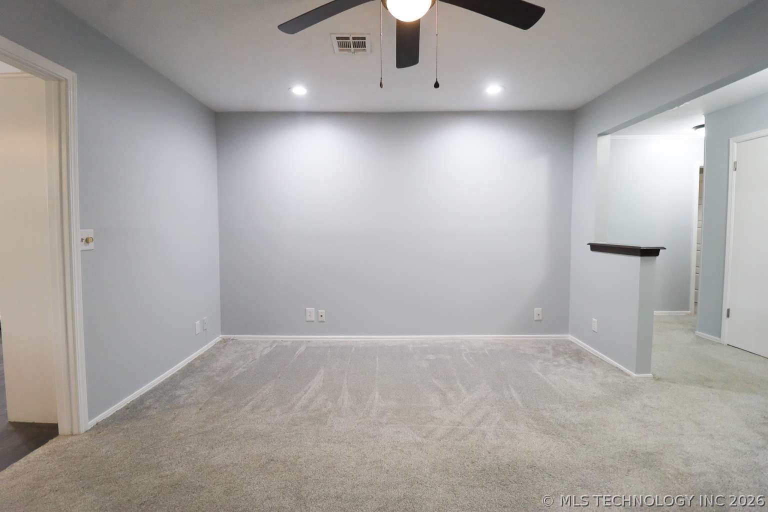 9527 E 34th Street Property Photo 7