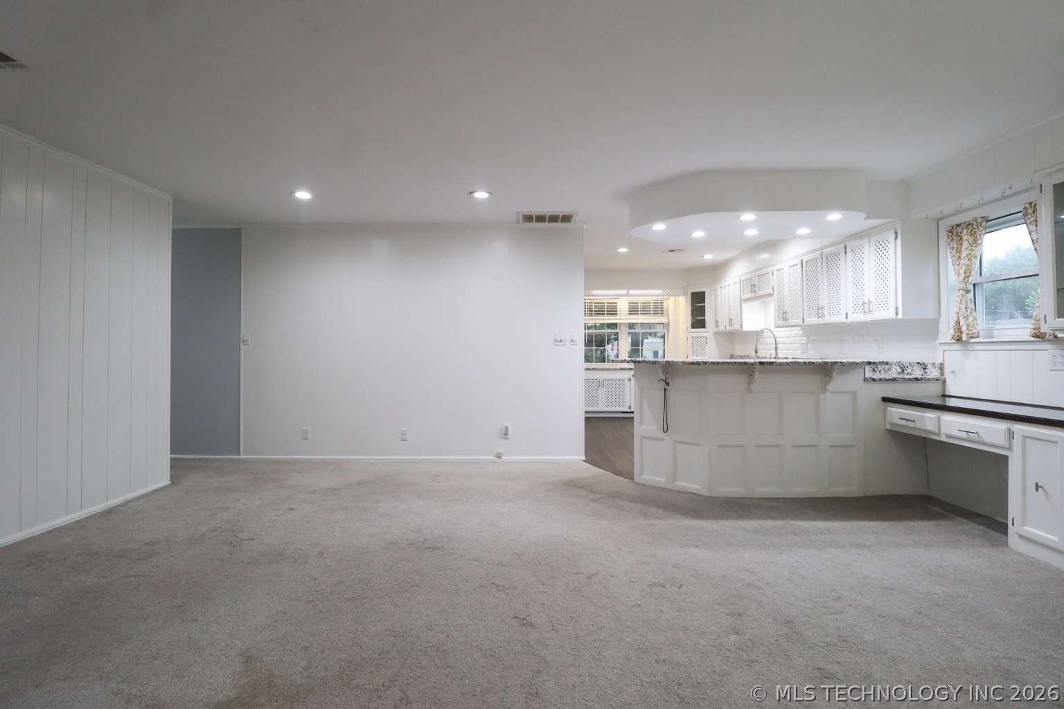 9527 E 34th Street Property Photo 15