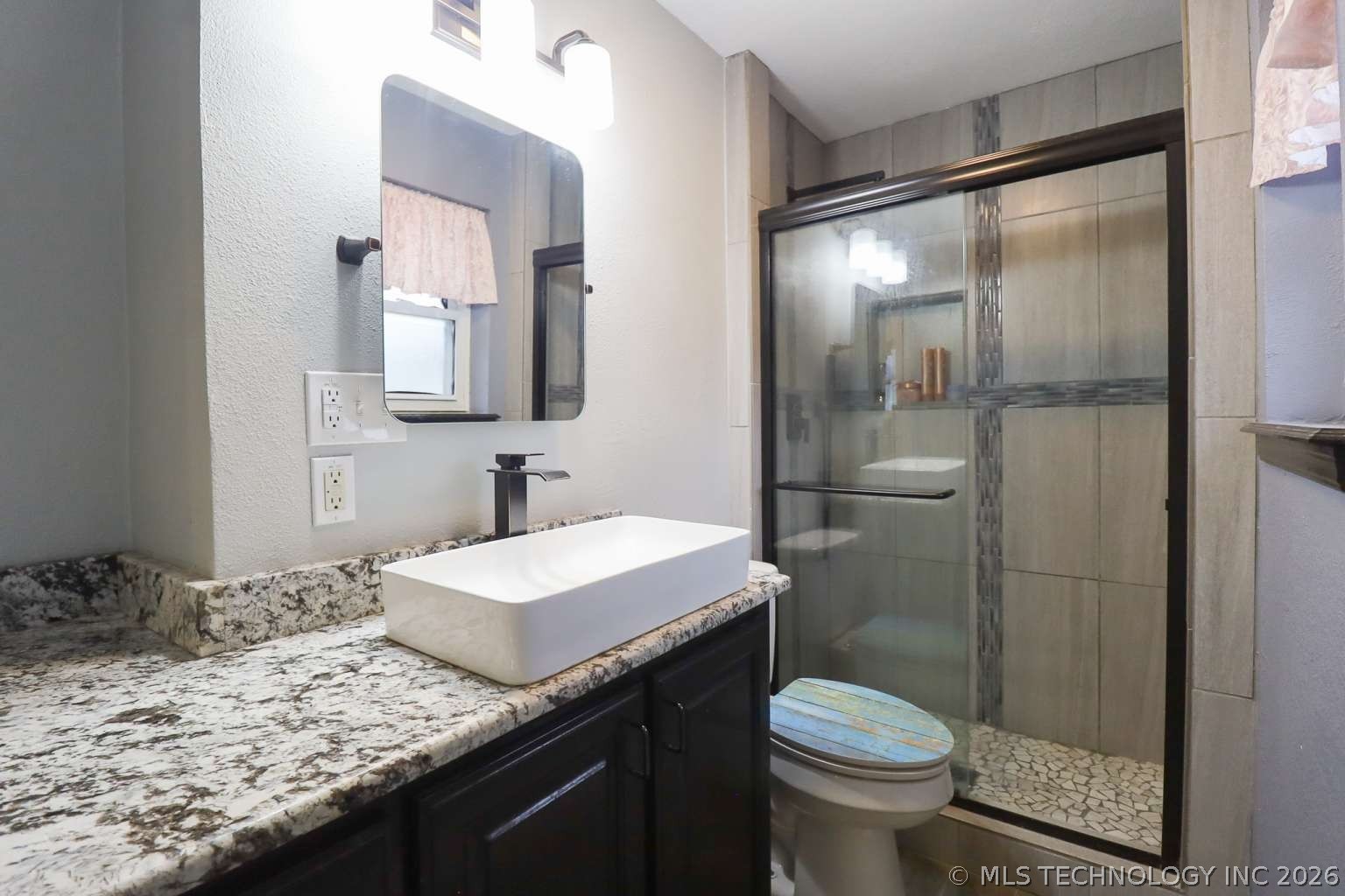 9527 E 34th Street Property Photo 32