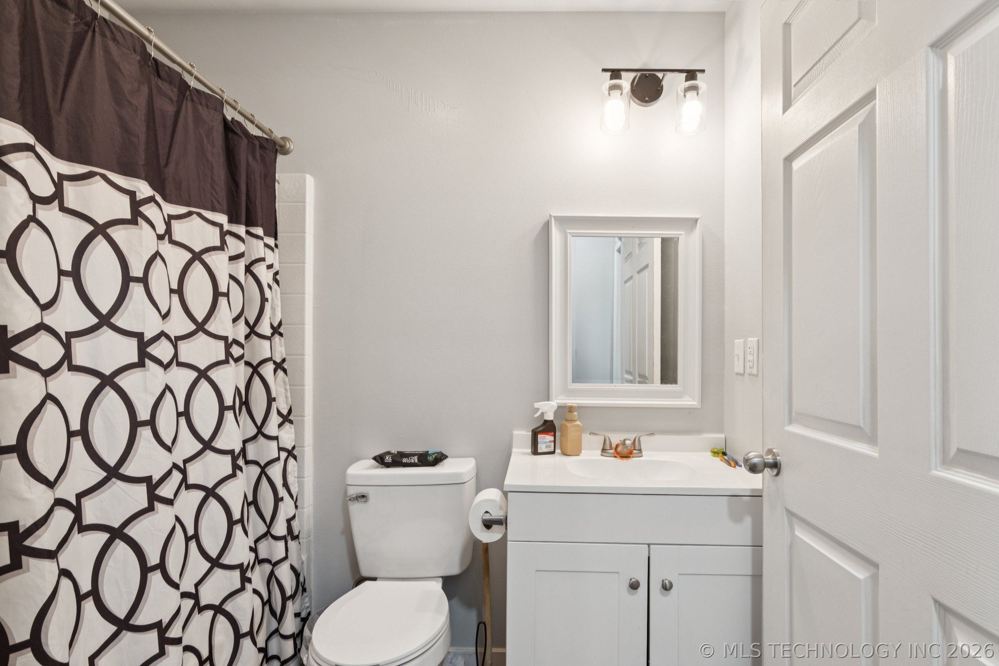2801 E 480 Property Photo 23