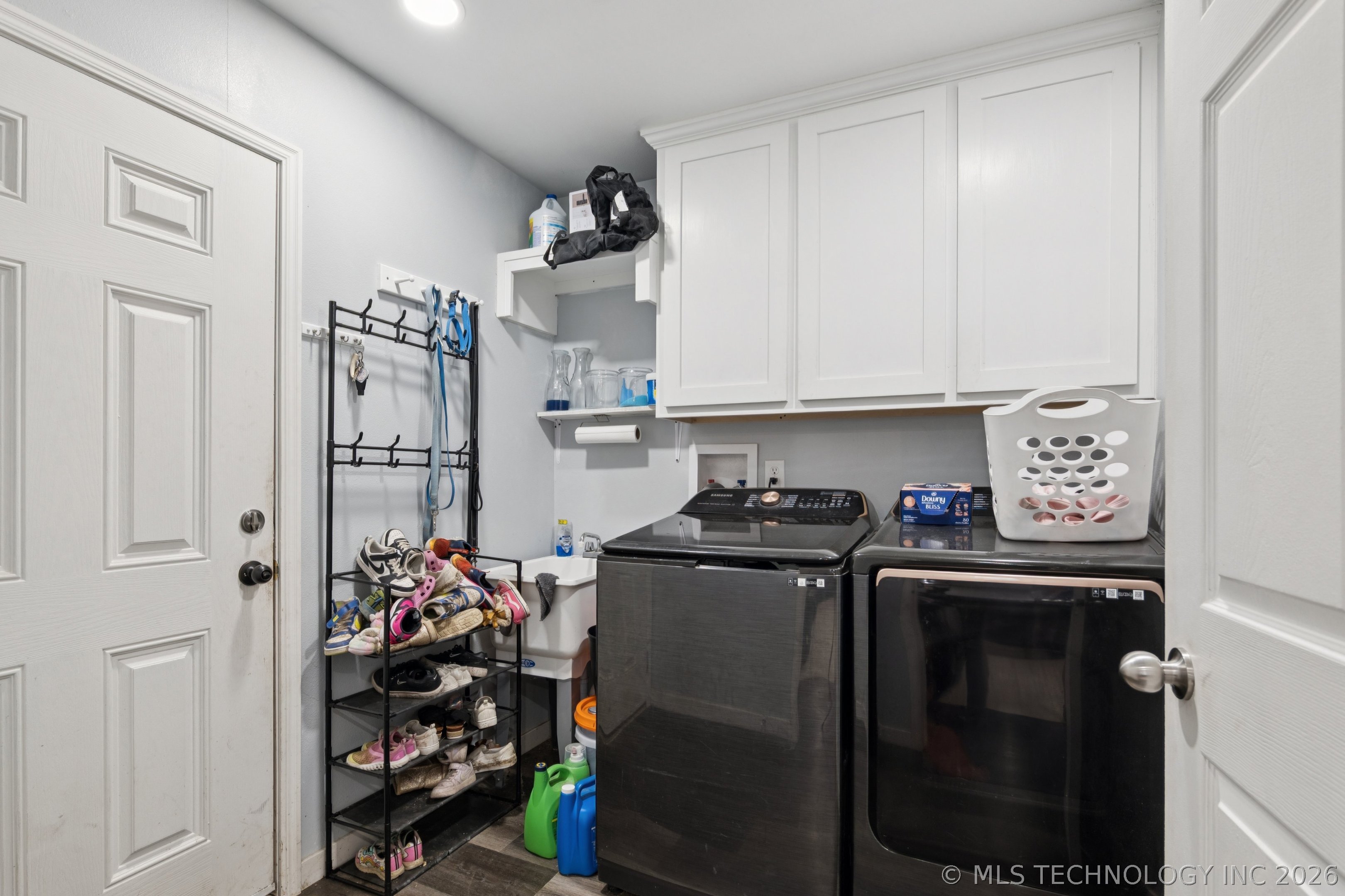 2801 E 480 Property Photo 24