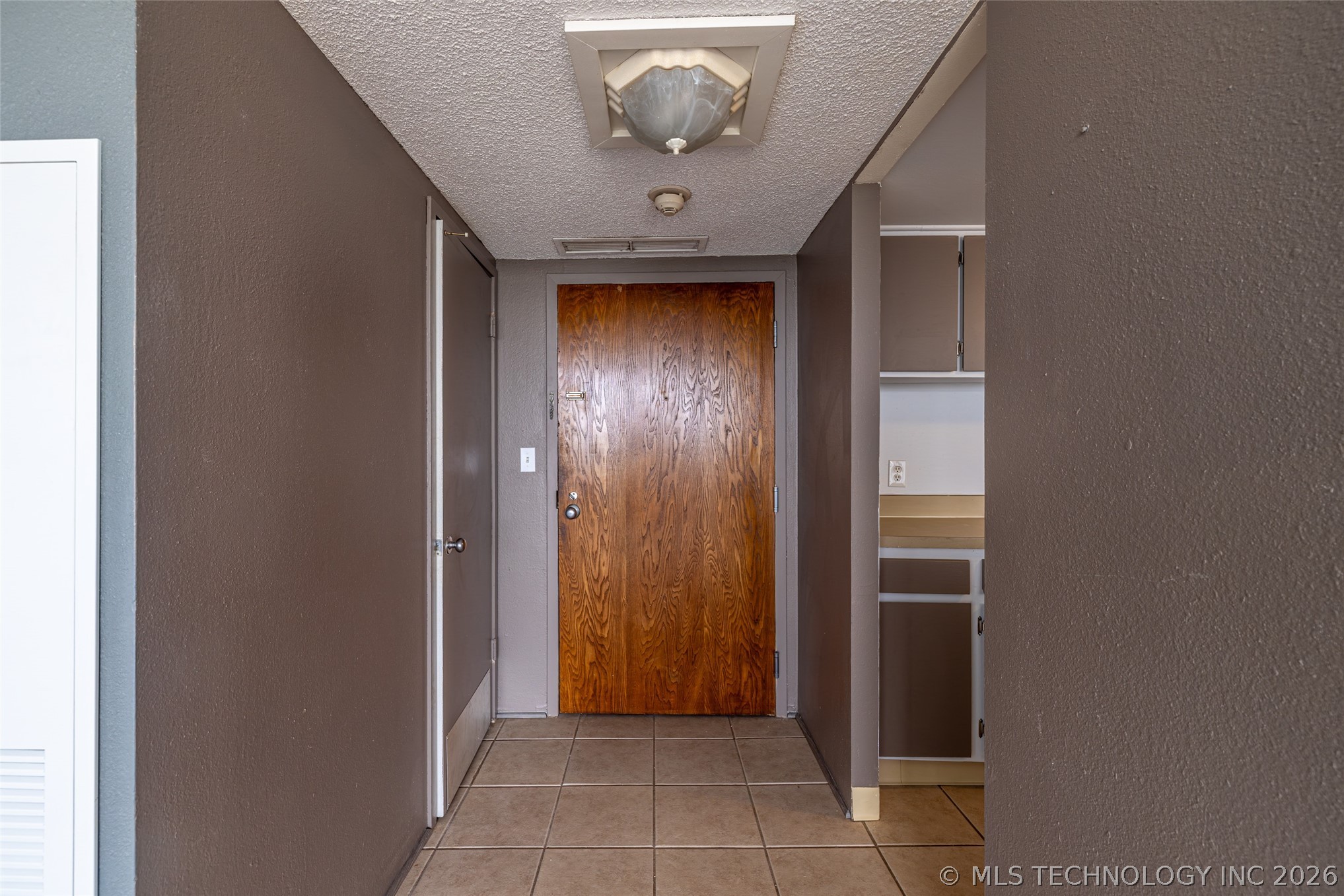 410 W 7th Street 1729 Property Photo 6