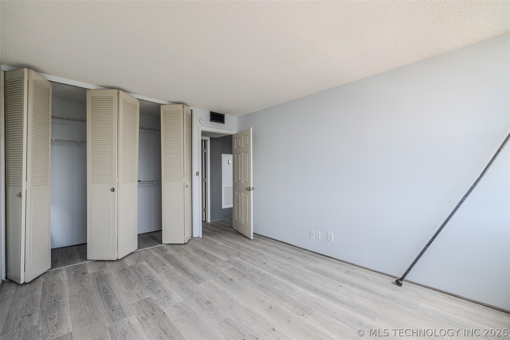 410 W 7th Street 1729 Property Photo 17