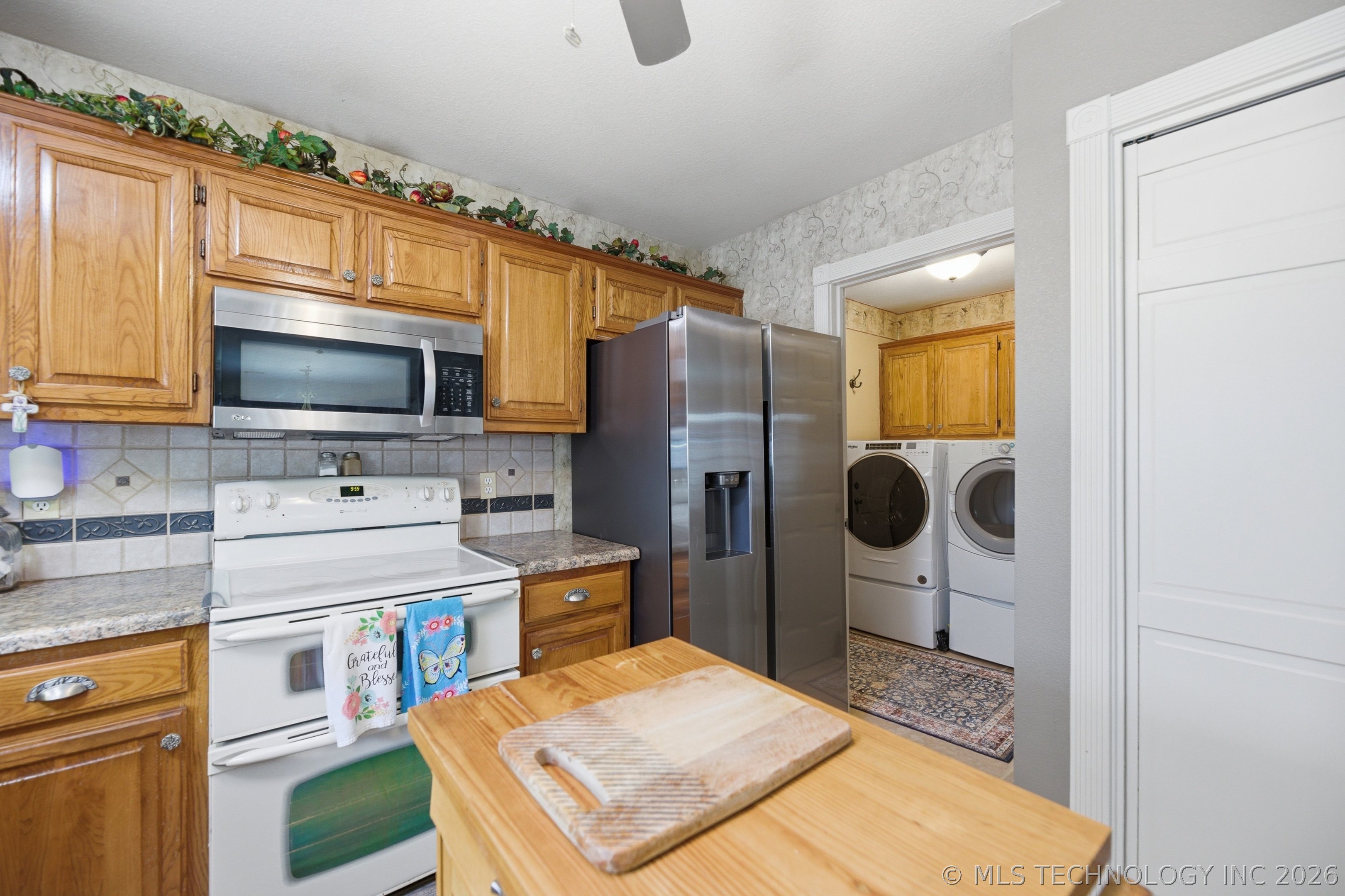 1085 E 138th Street Property Photo 13