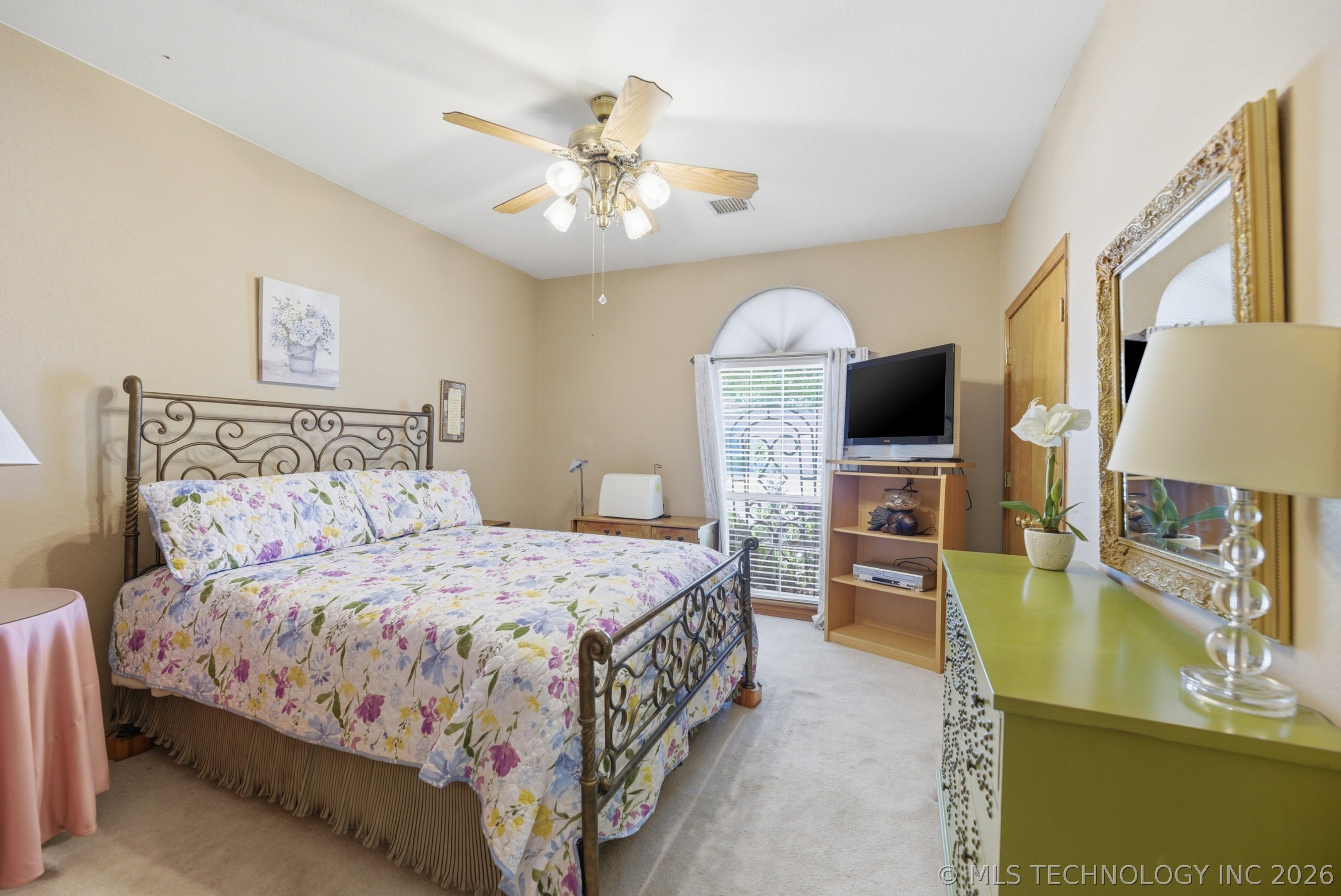 1085 E 138th Street Property Photo 17