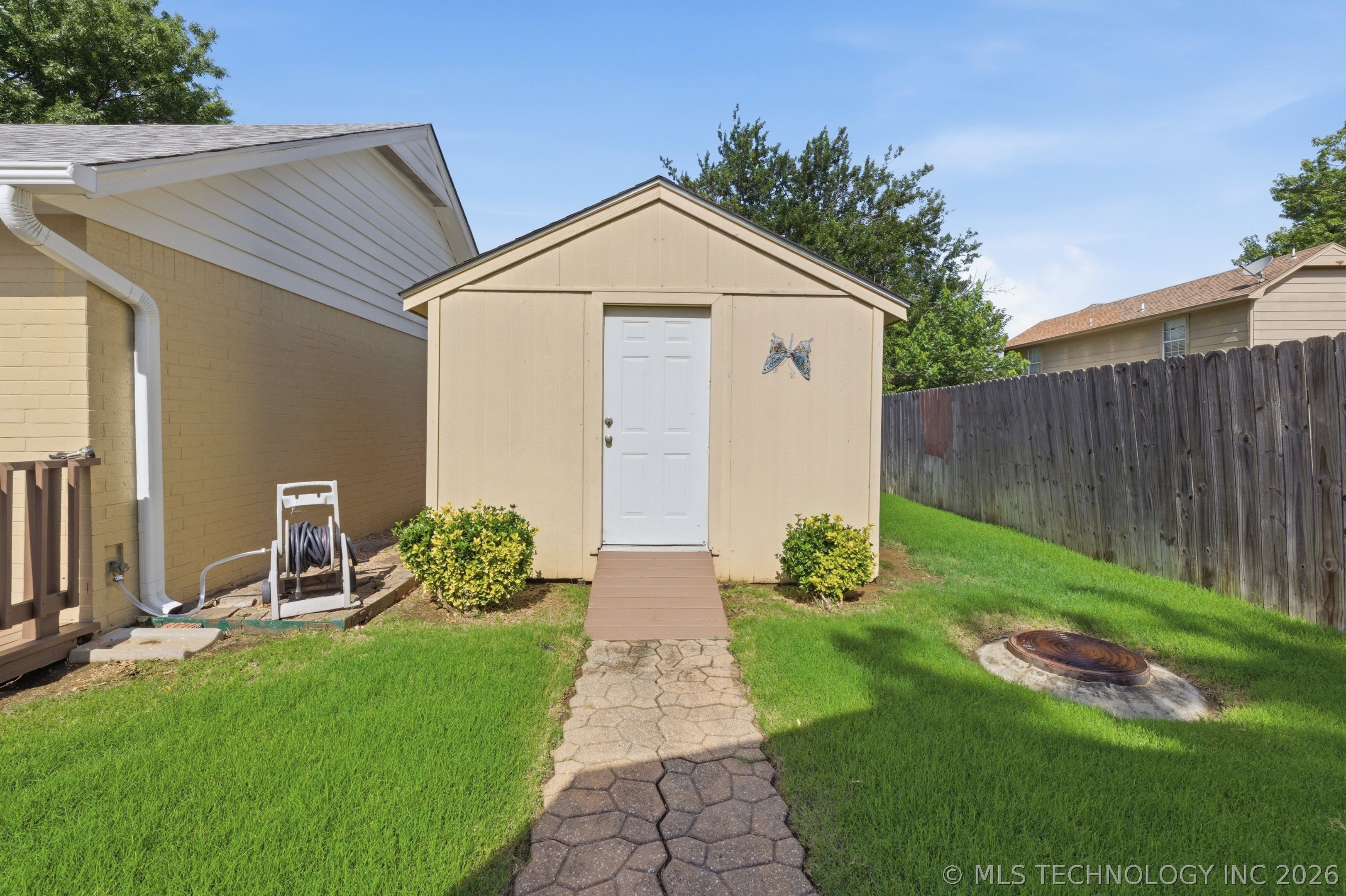 1085 E 138th Street Property Photo 28