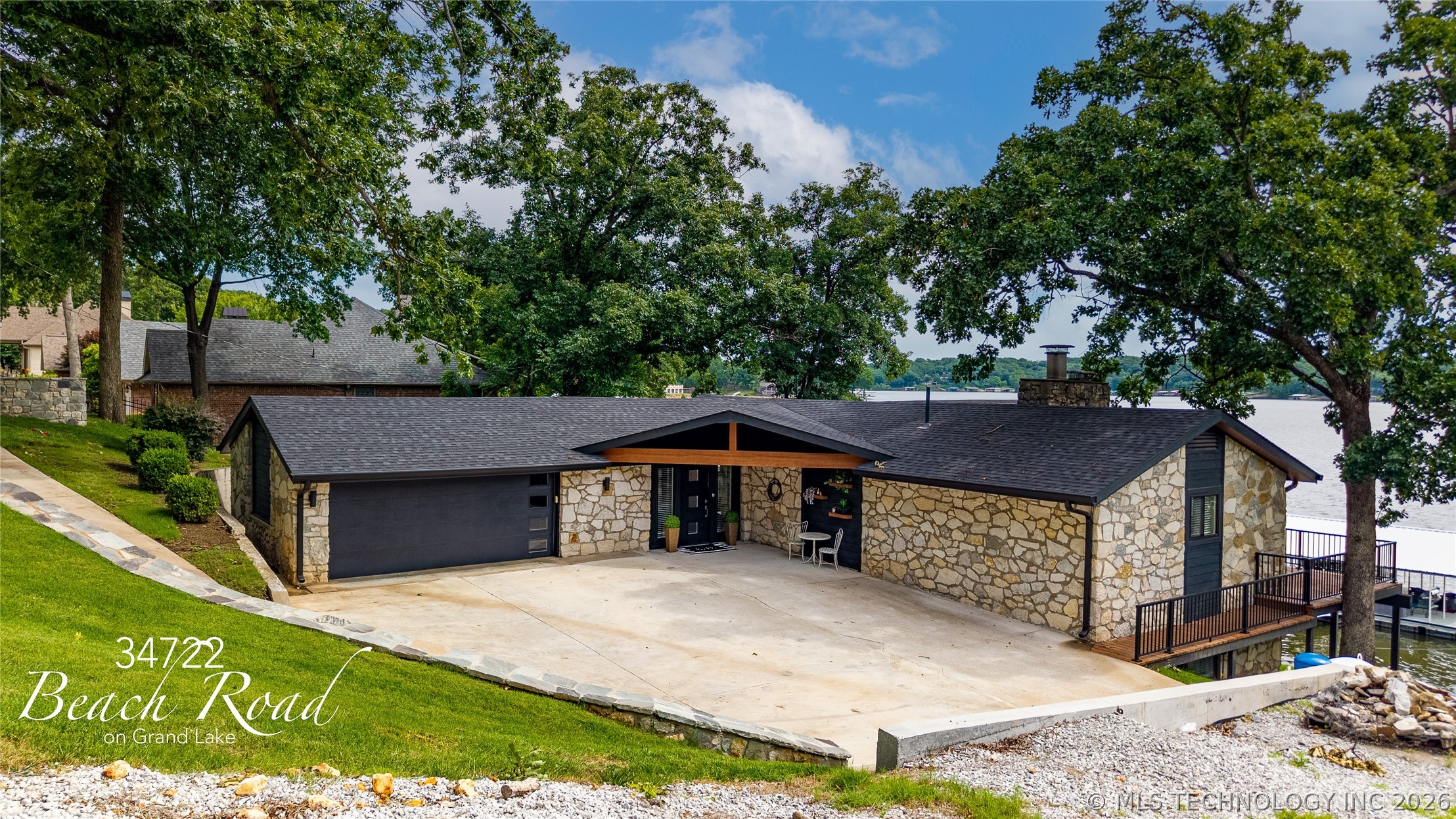 34722 Beach Road Property Photo 2