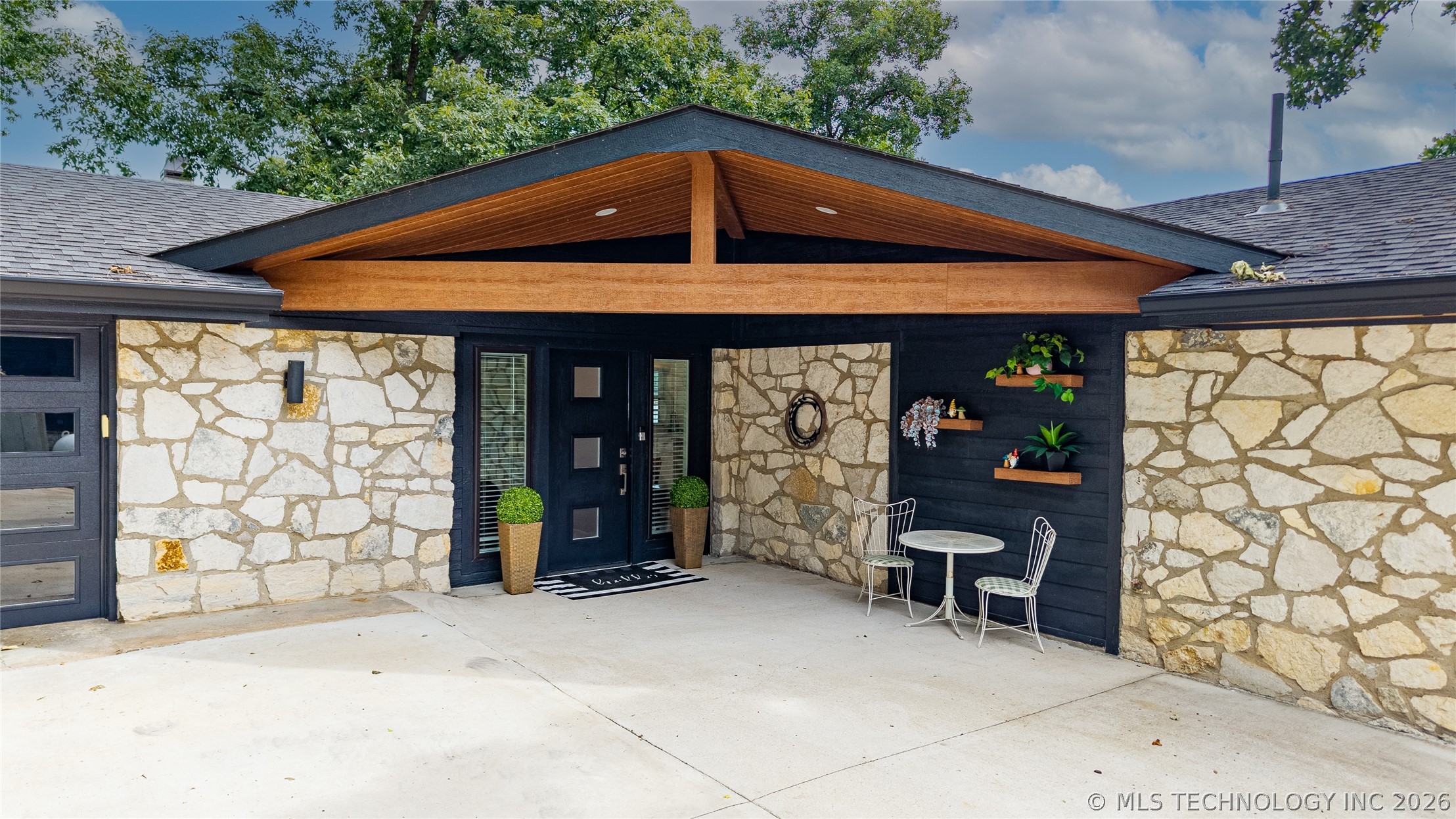 34722 Beach Road Property Photo 6