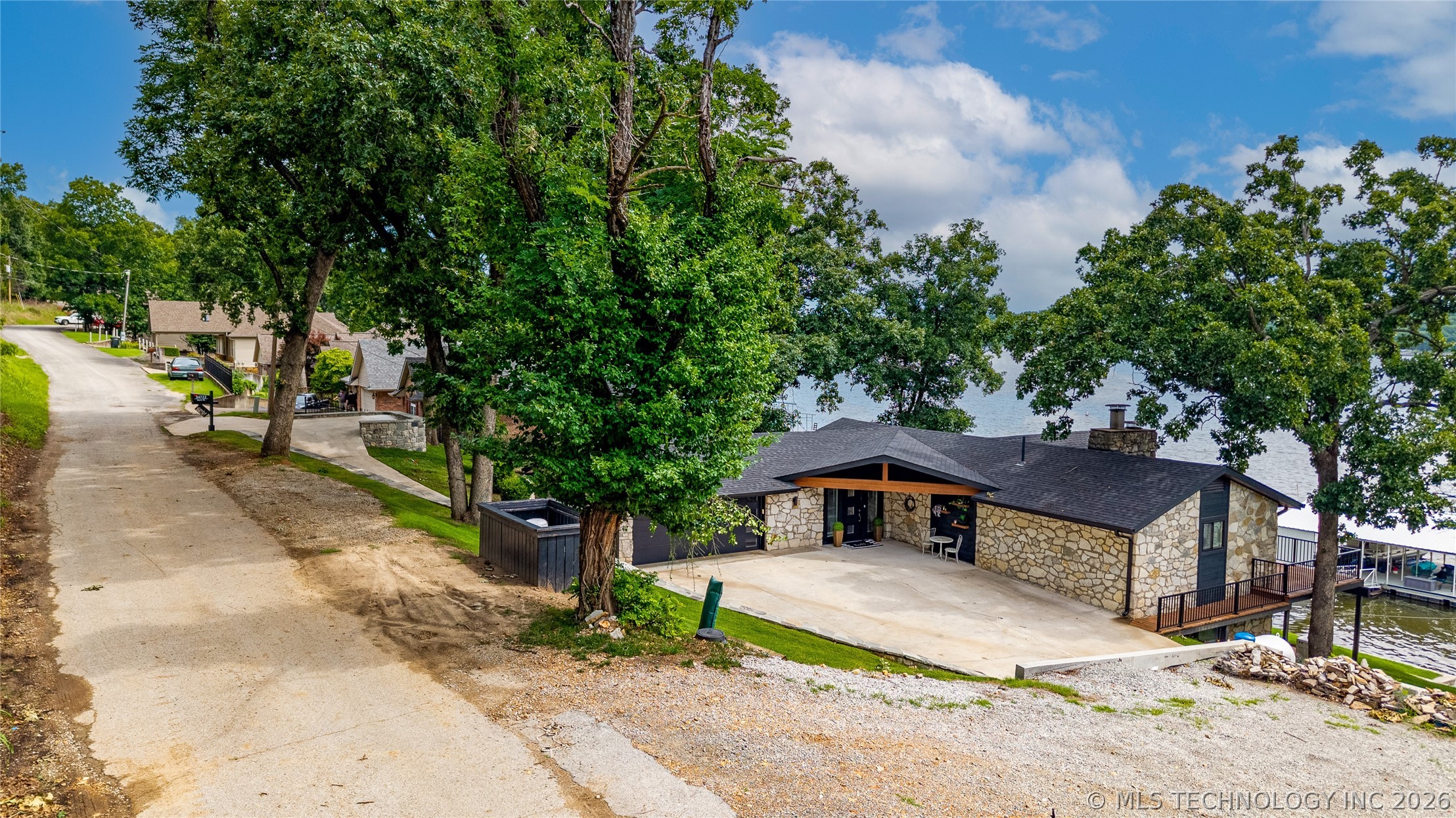 34722 Beach Road Property Photo 9