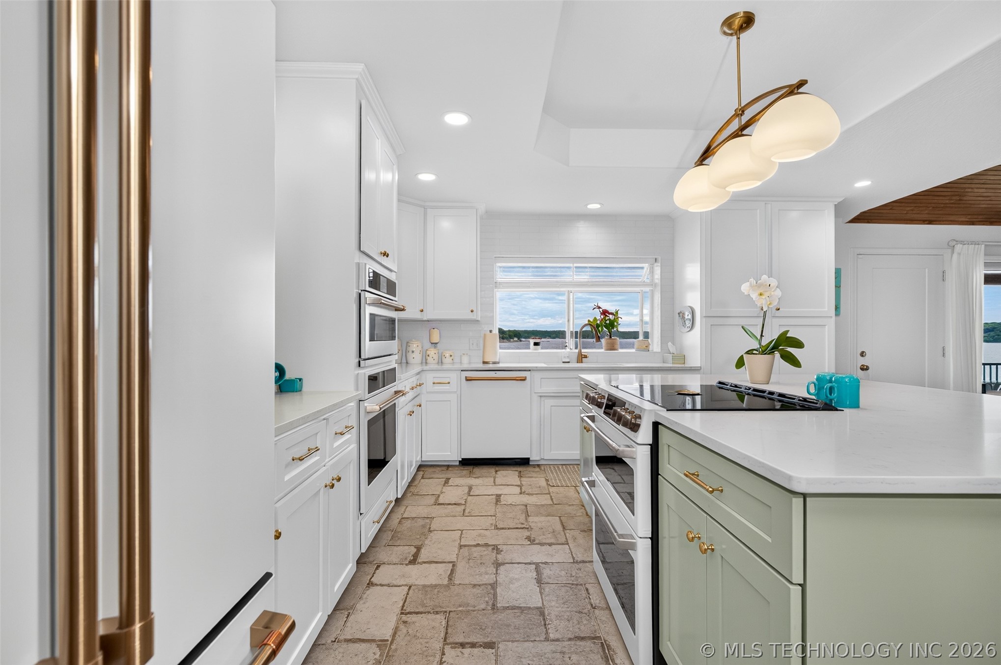 34722 Beach Road Property Photo 17