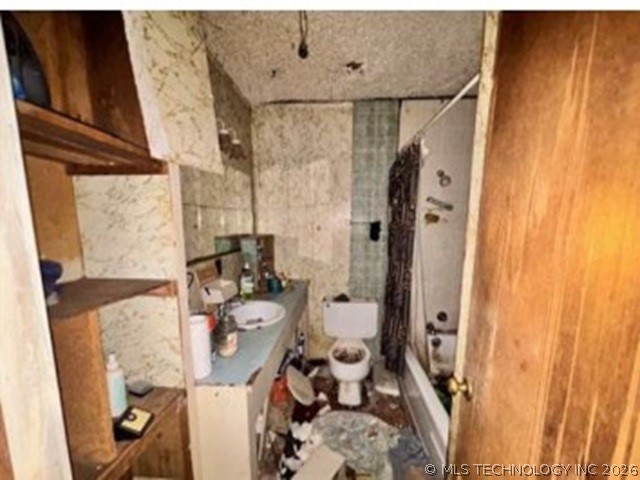 23653 Independence Road Property Photo 9