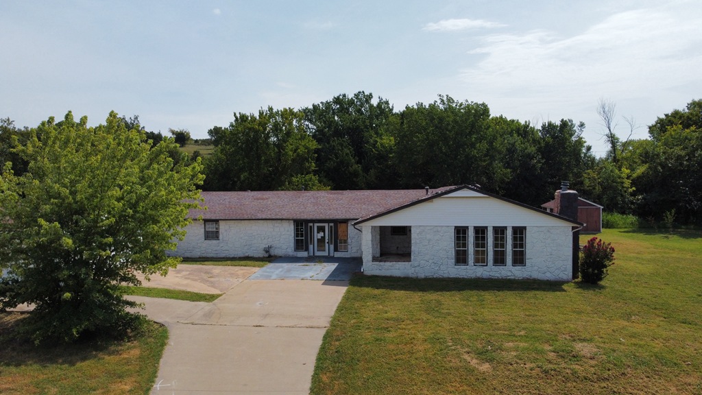 156 County Road 3237 Property Photo 12