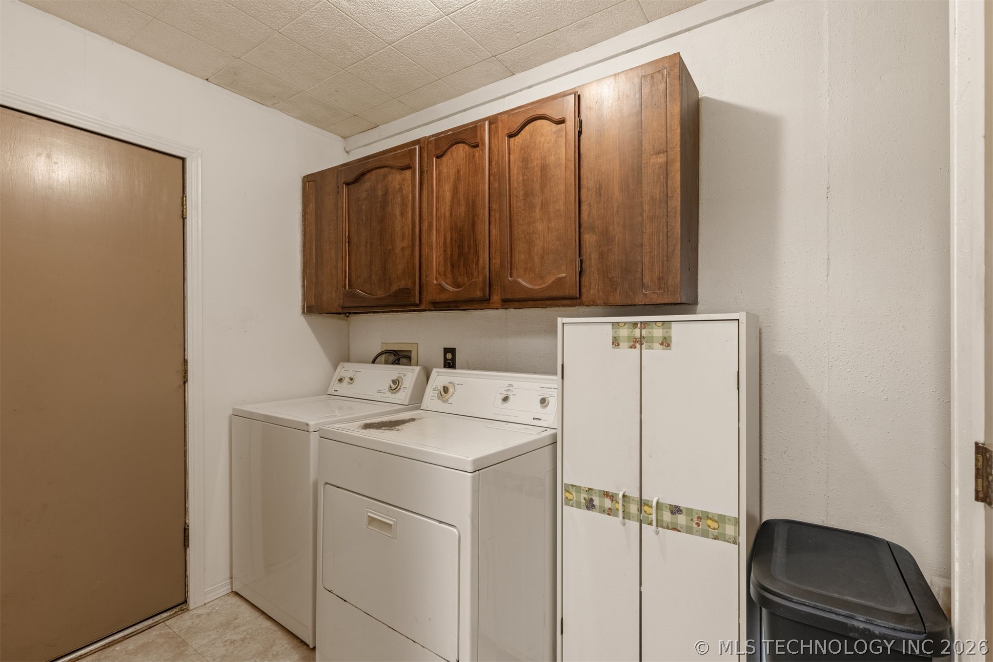 11411 E 37th Place Property Photo 22