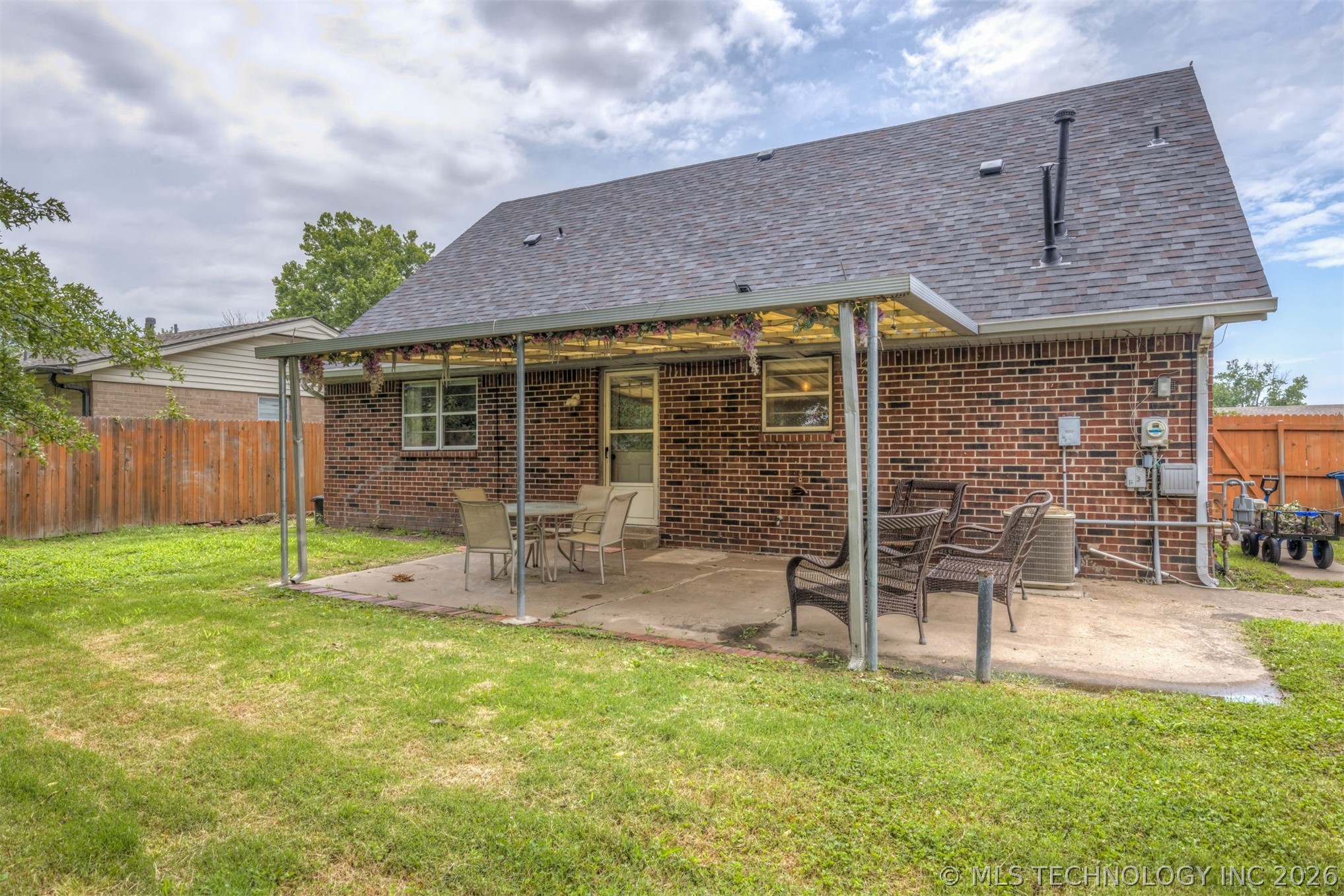 11411 E 37th Place Property Photo 35