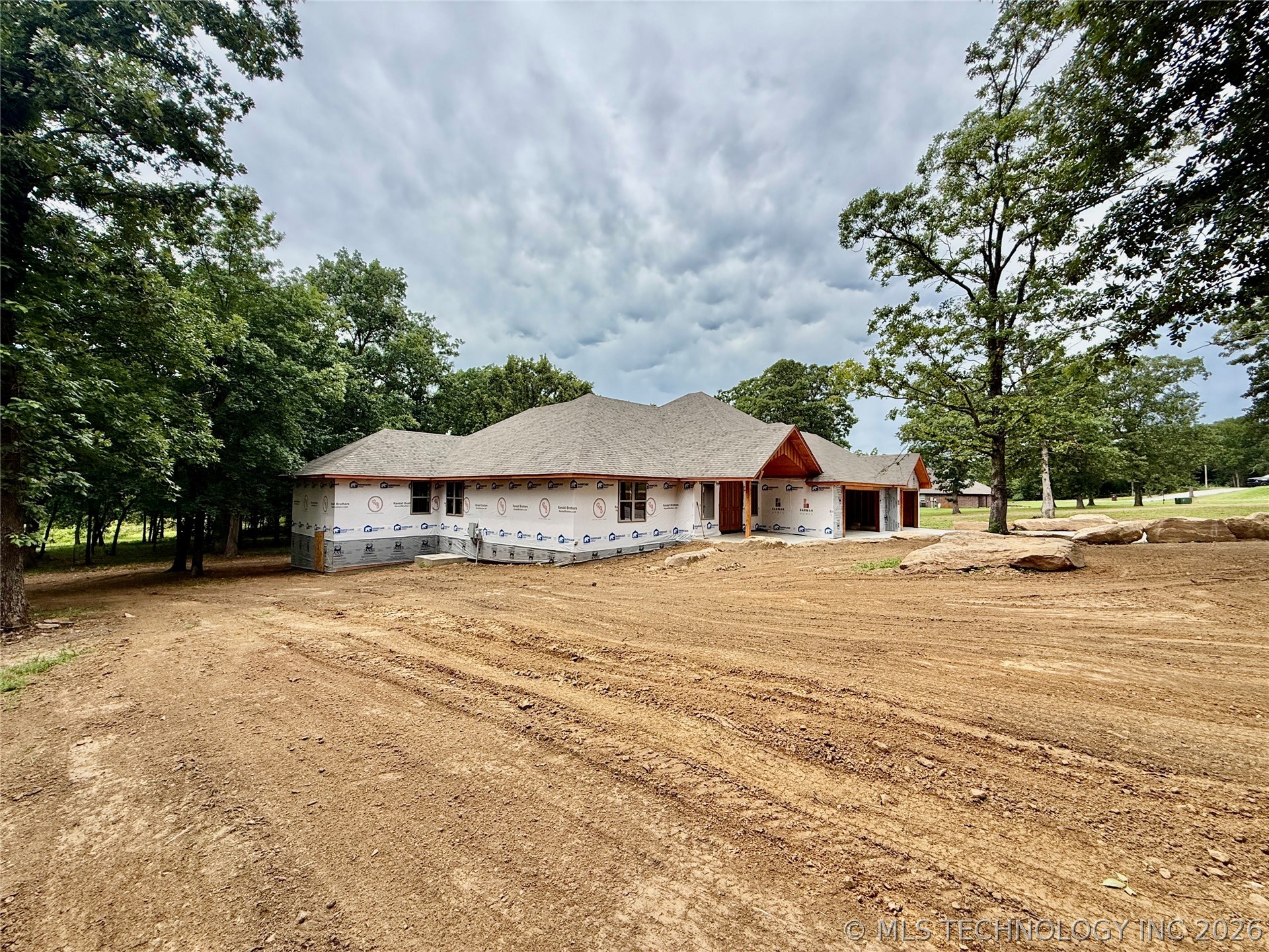 418210 E 1200 Property Photo 9